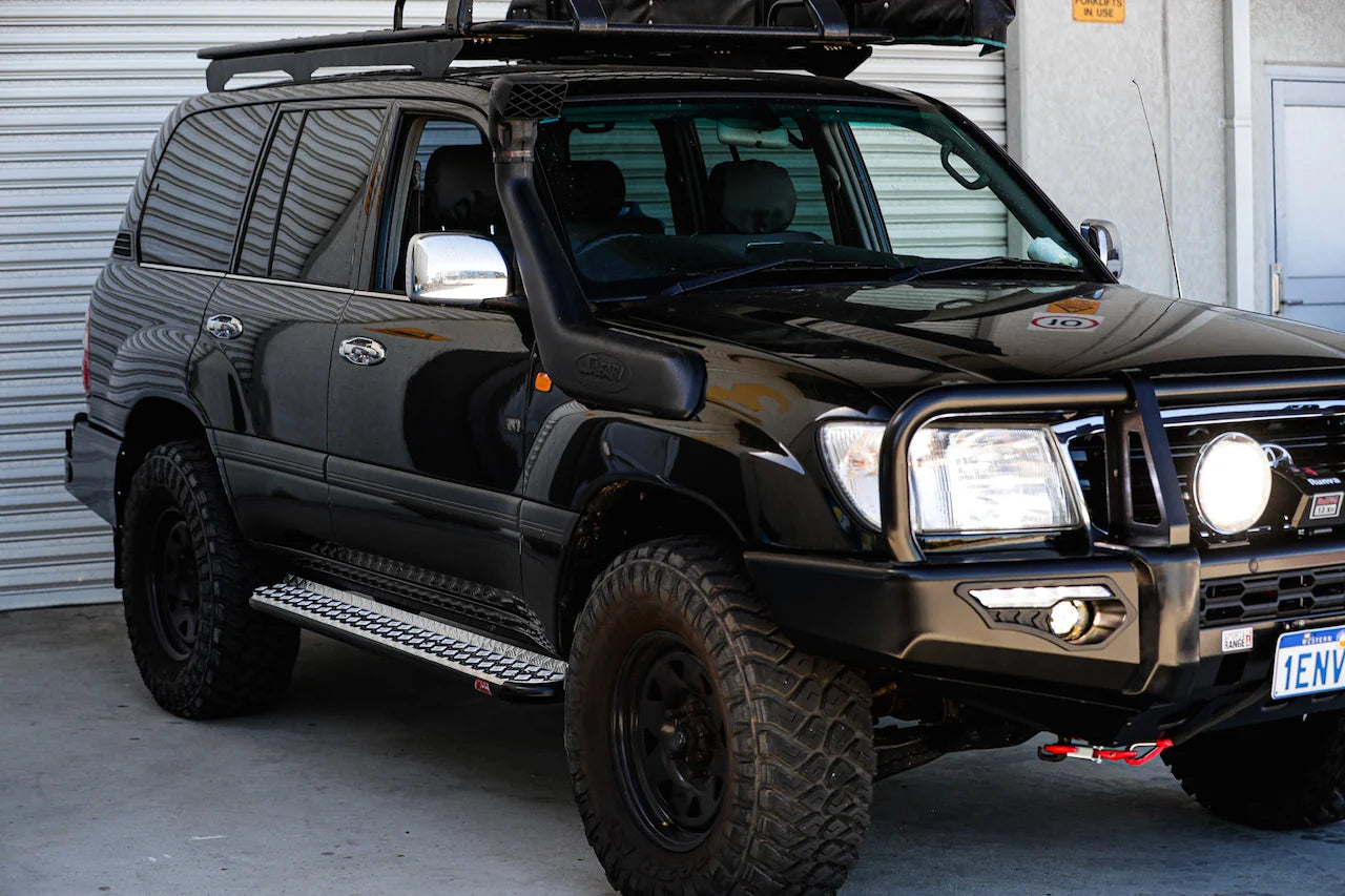 MCC 1998-2007 309BS Side Step Package (Chrome Step Plate) to suit Toyota Land Cruiser 105 series 1998-2007