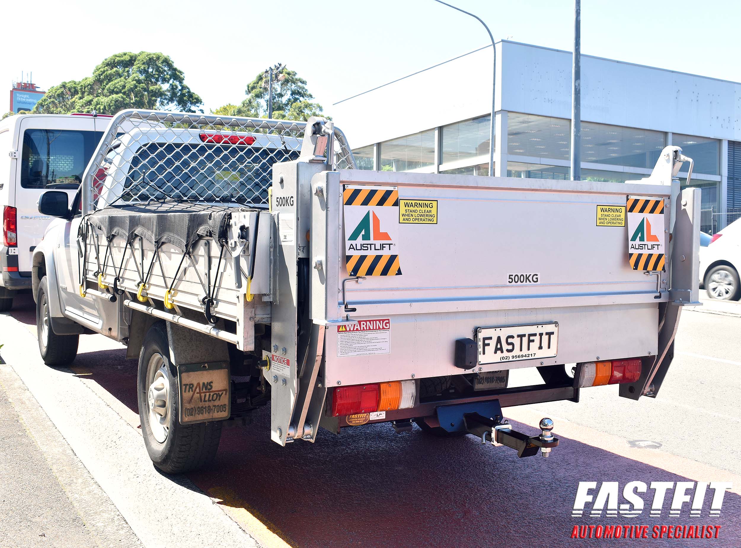 1HOLDENRARODEOCUSTOMTOWBAR