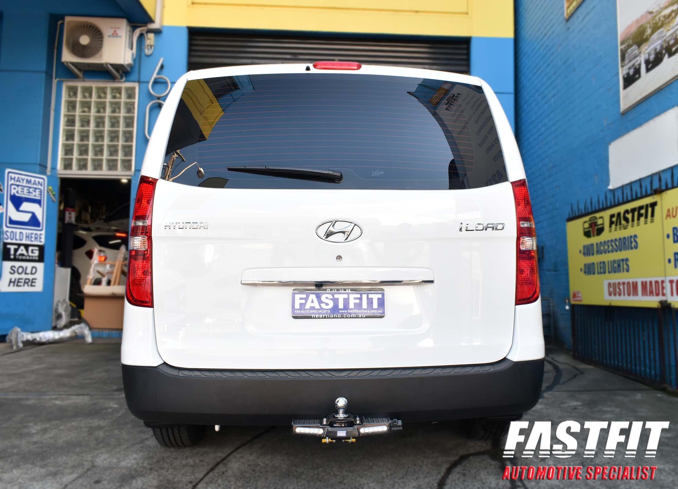 1HYUNDAIILOAD2020TRAILBOSSTOWBARWHRLEDHITCHSTEP