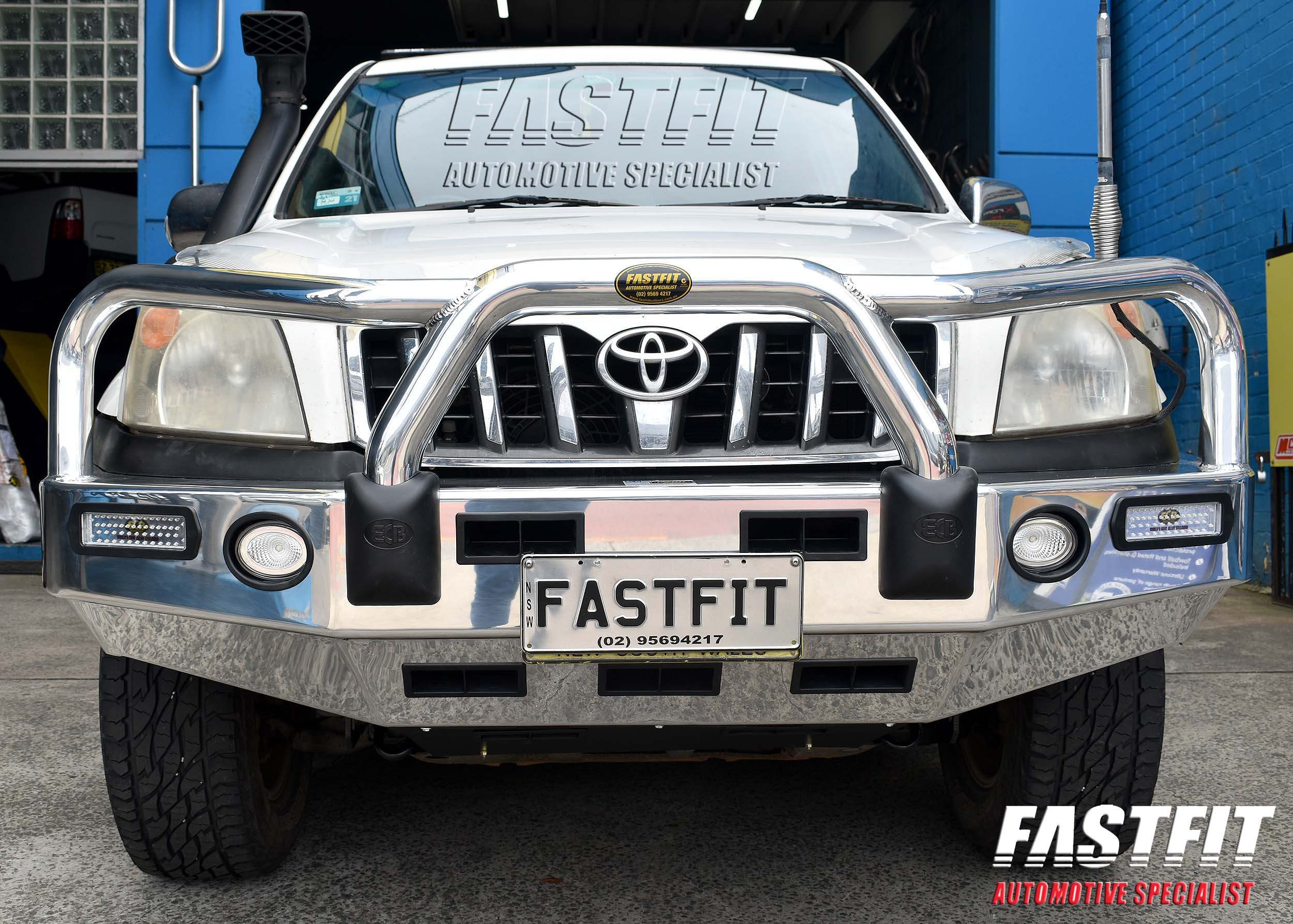 1TOYOTAPRADO120SERIESECBBIGTUBEALLOYPROTECTIONBULLBAR