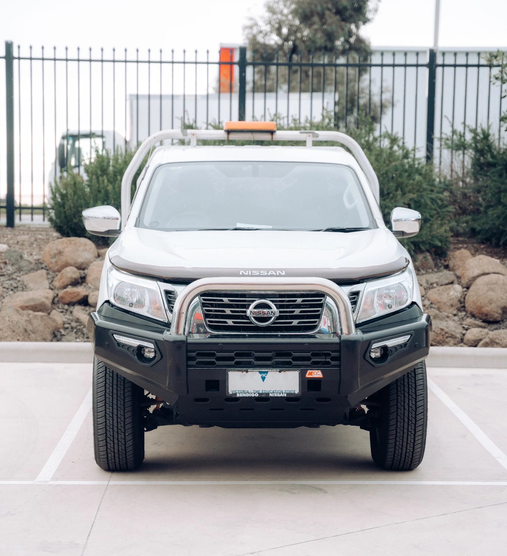 Navara NP300 2015-2020 808-01 Phoenix Bull Bar Single Stainless Loop Package