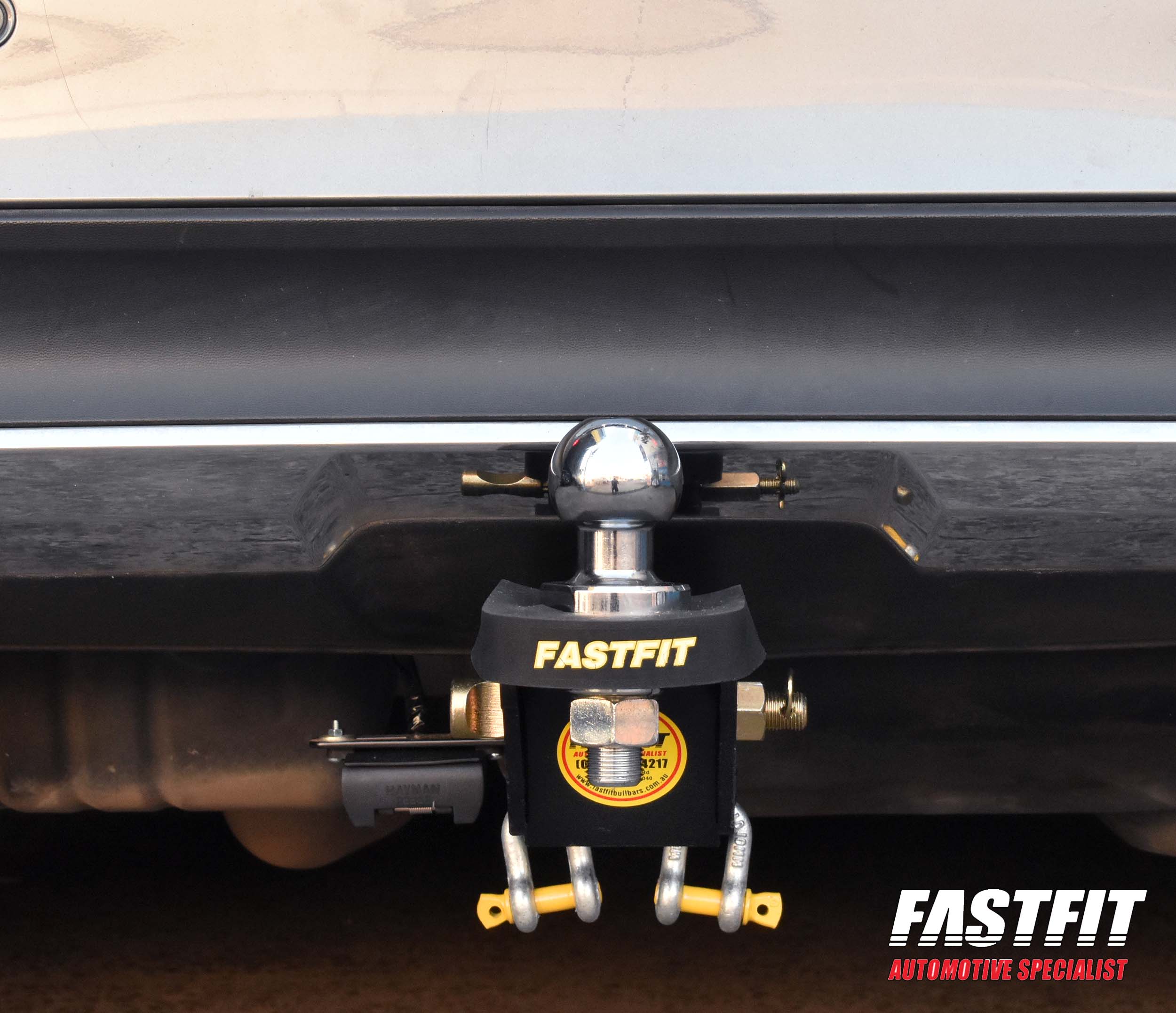 2MERCEDESBENZGLCLASSHAYMANREESETOWBAR