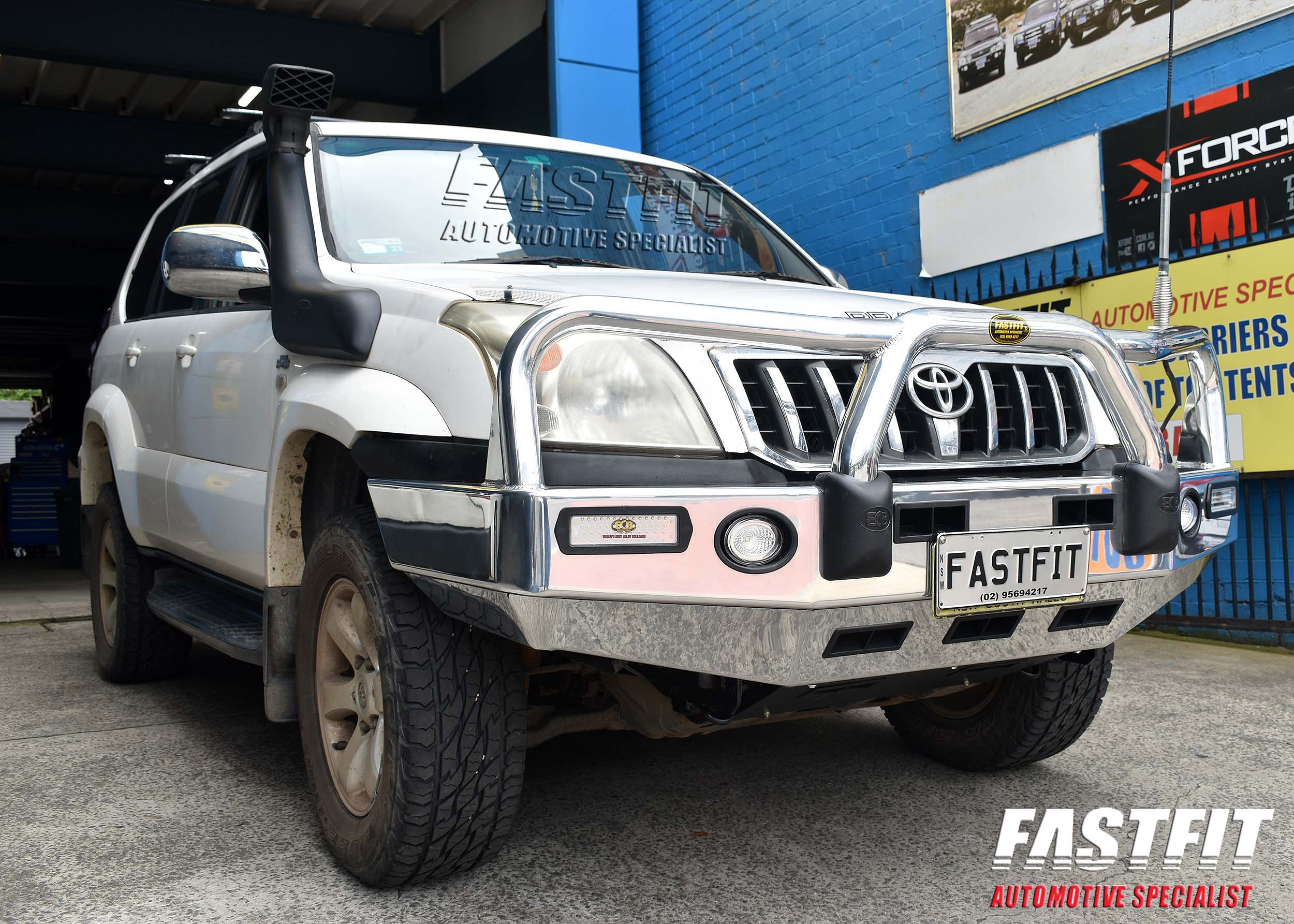 2TOYOTAPRADO120SERIESECBBIGTUBEALLOYPROTECTIONBULLBAR