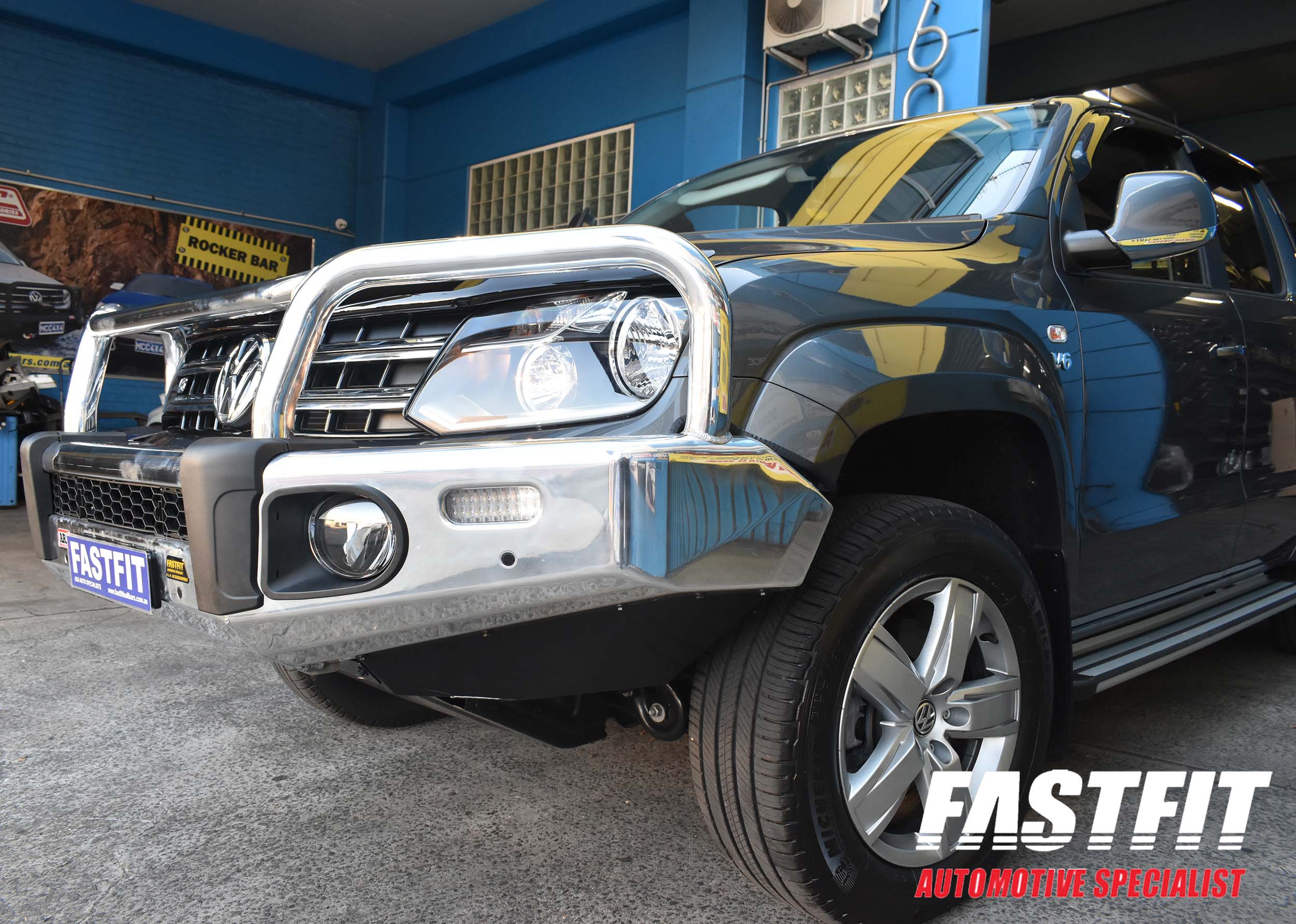 2VOLKSWAGENAMAROK2017ARBBULLBAR