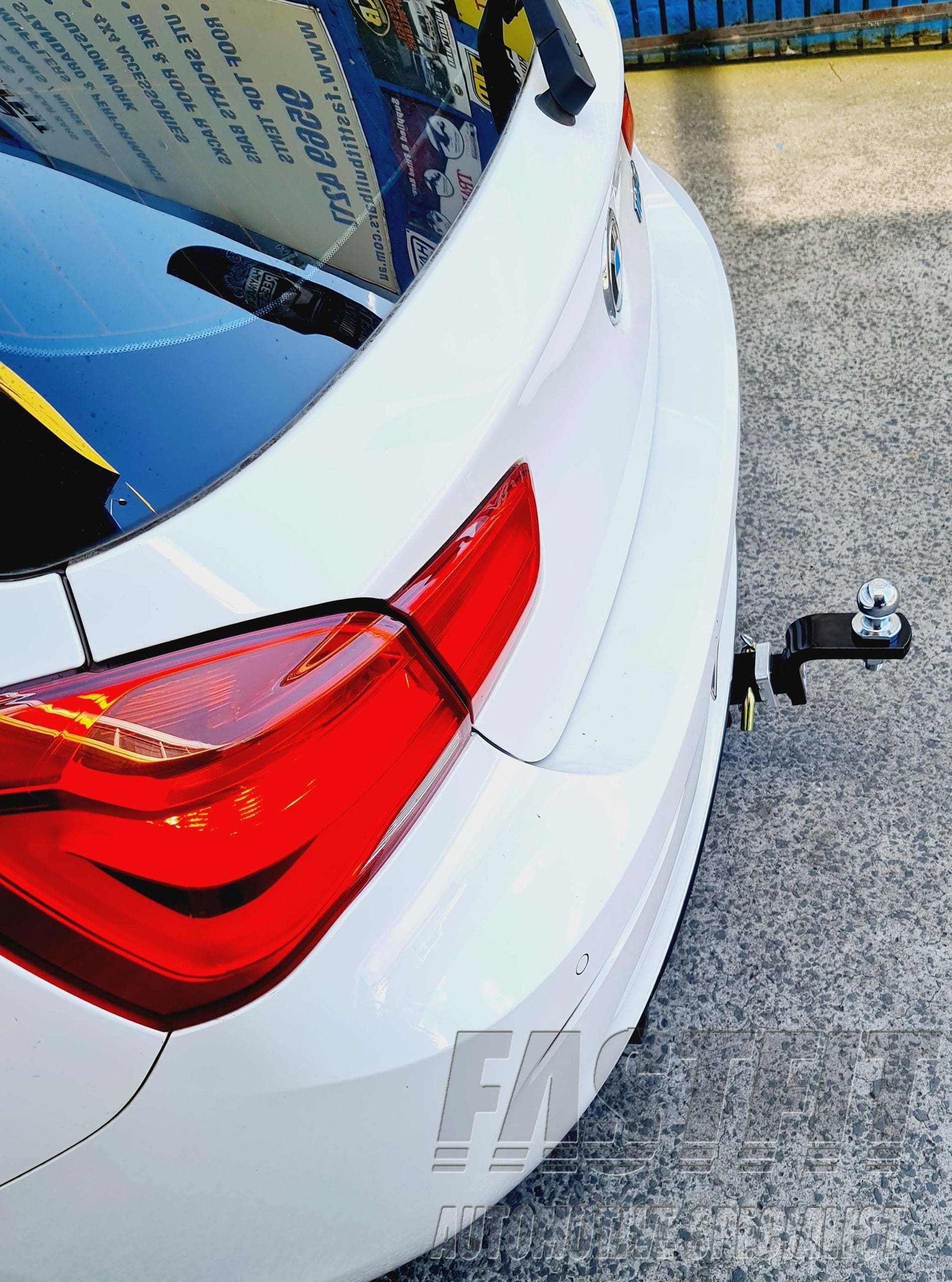 3BMW118TOWBAR