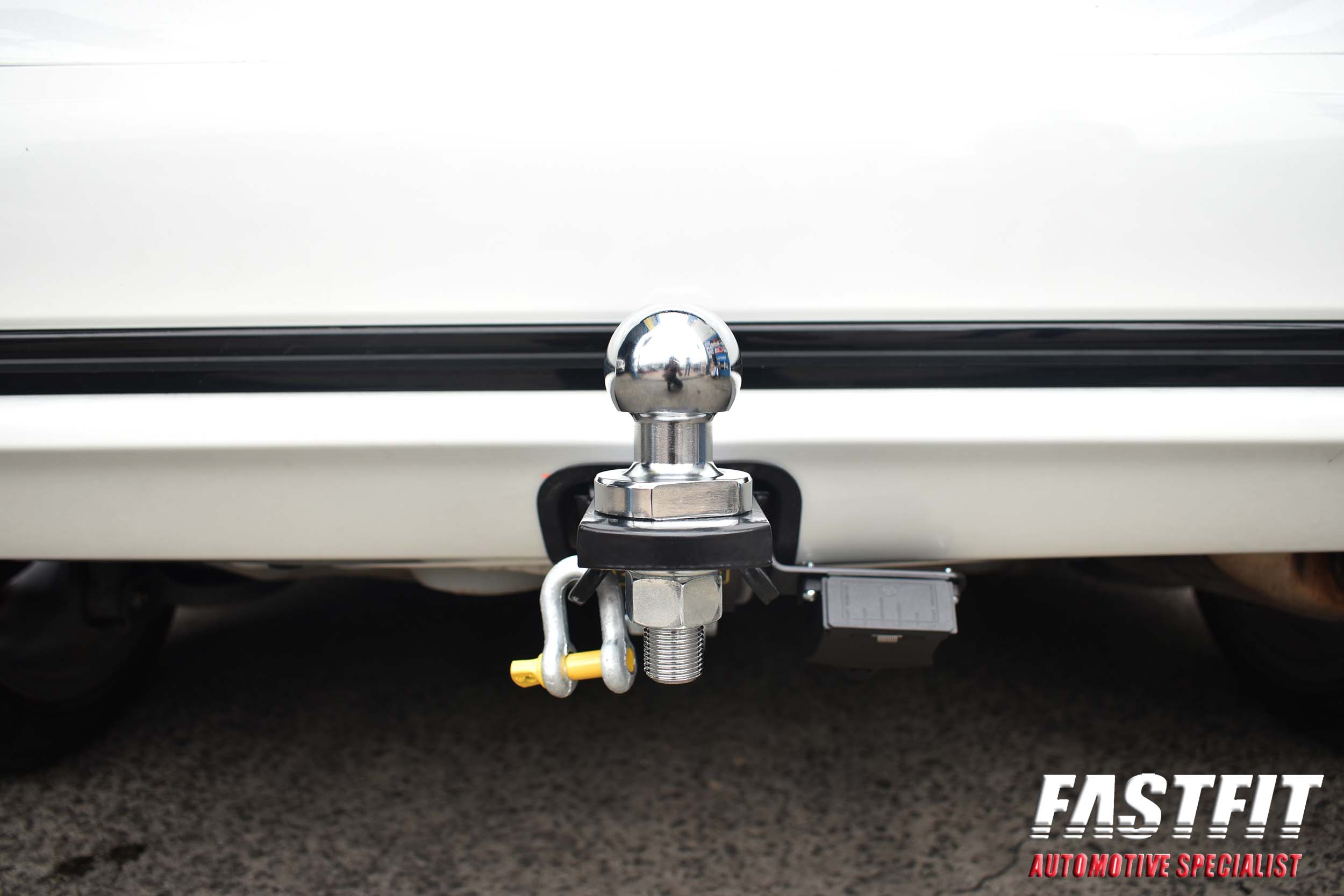 3HONDAJAZZHAYMANREESETOWBAR