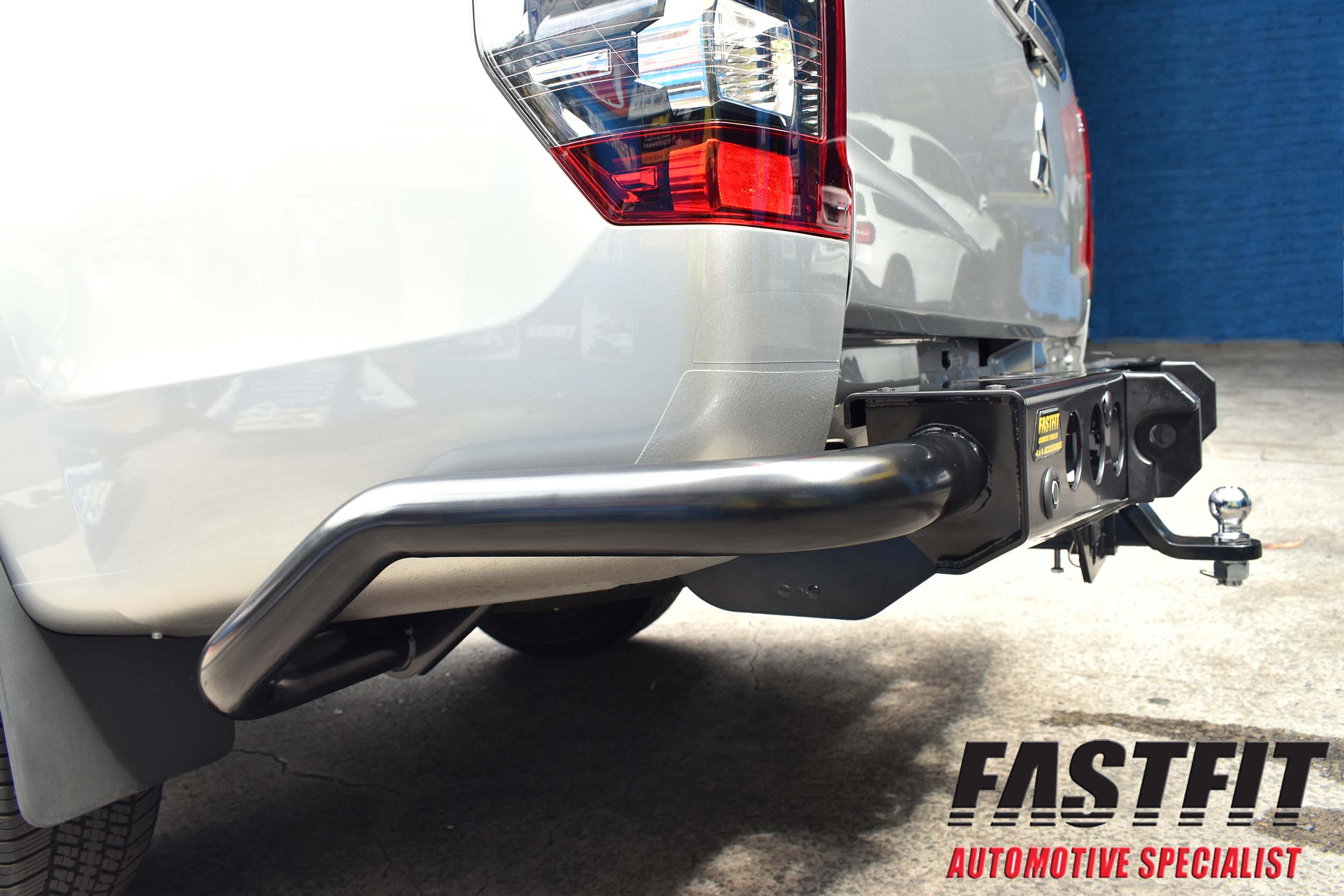 3MITSUBISHITRITONMQMCCJACKREARBARWSENSORS