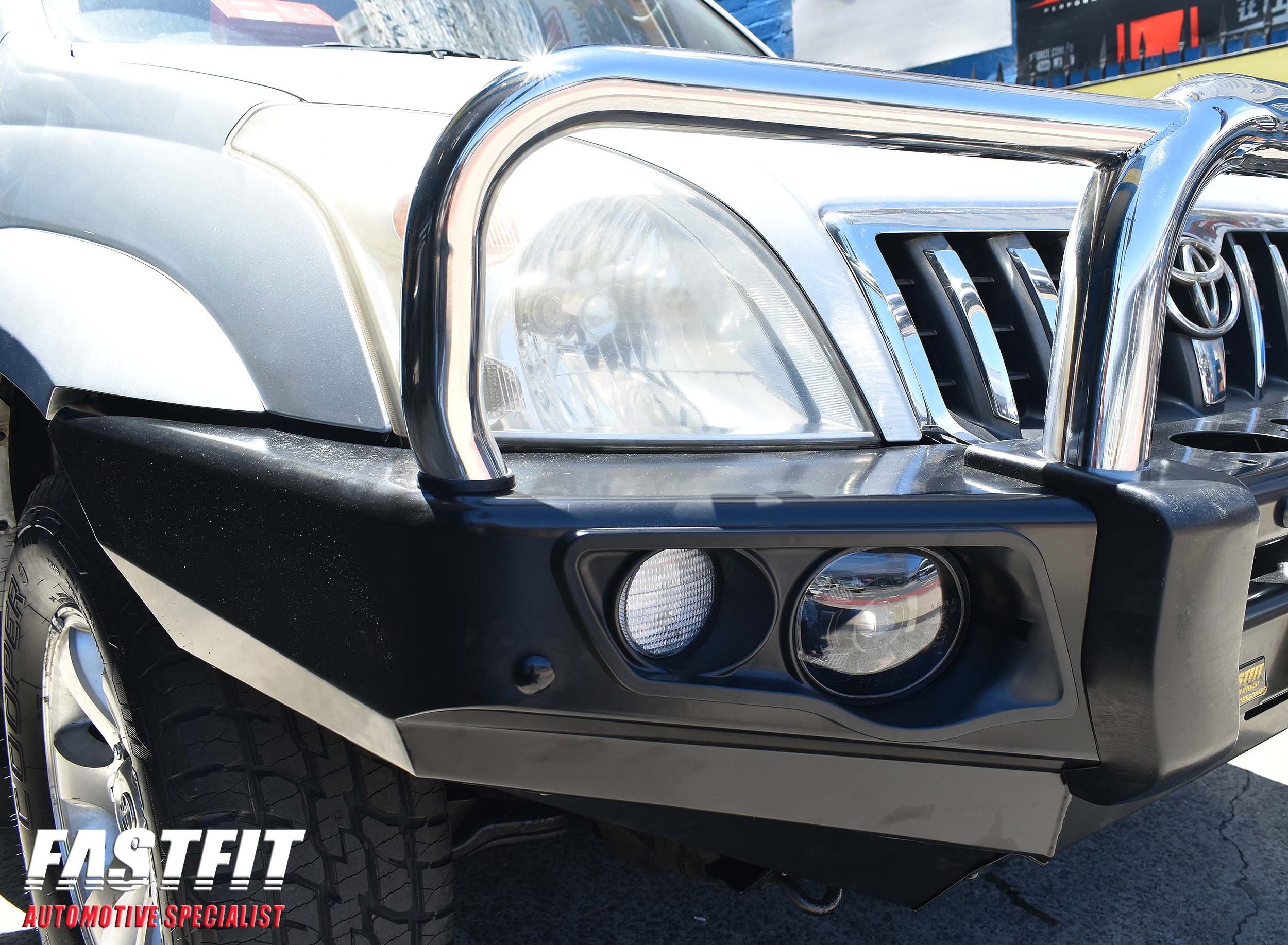 3PRADO120SERIESFALCONSTAINLESSTRIPLELOOPBAR