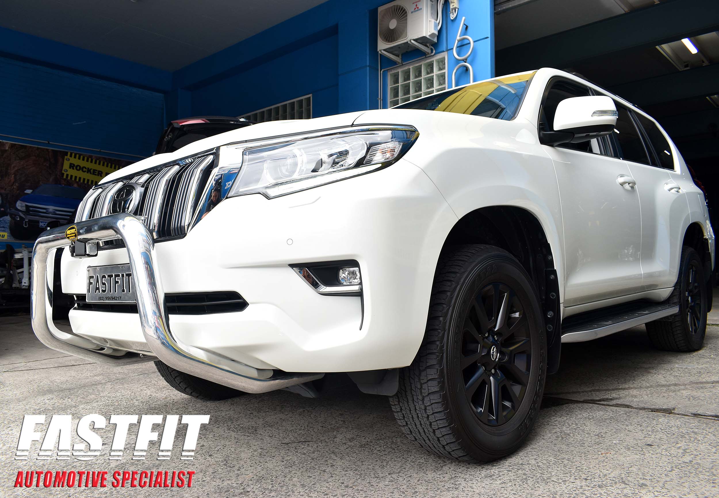 3TOYOTAPRADOKAKADUECBNUDGEBAR