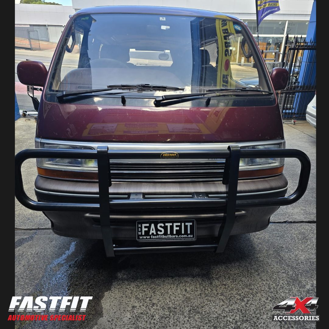 FASTFIT BLACK PROFILE BAR TO SUIT TOYOTA HIACE IMPORT 1996