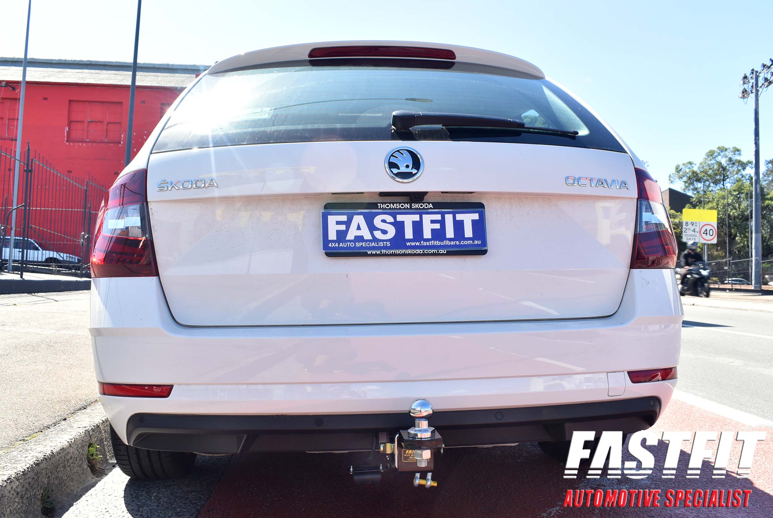 4SKODAOCTAVIANEWAGONTOWBAR