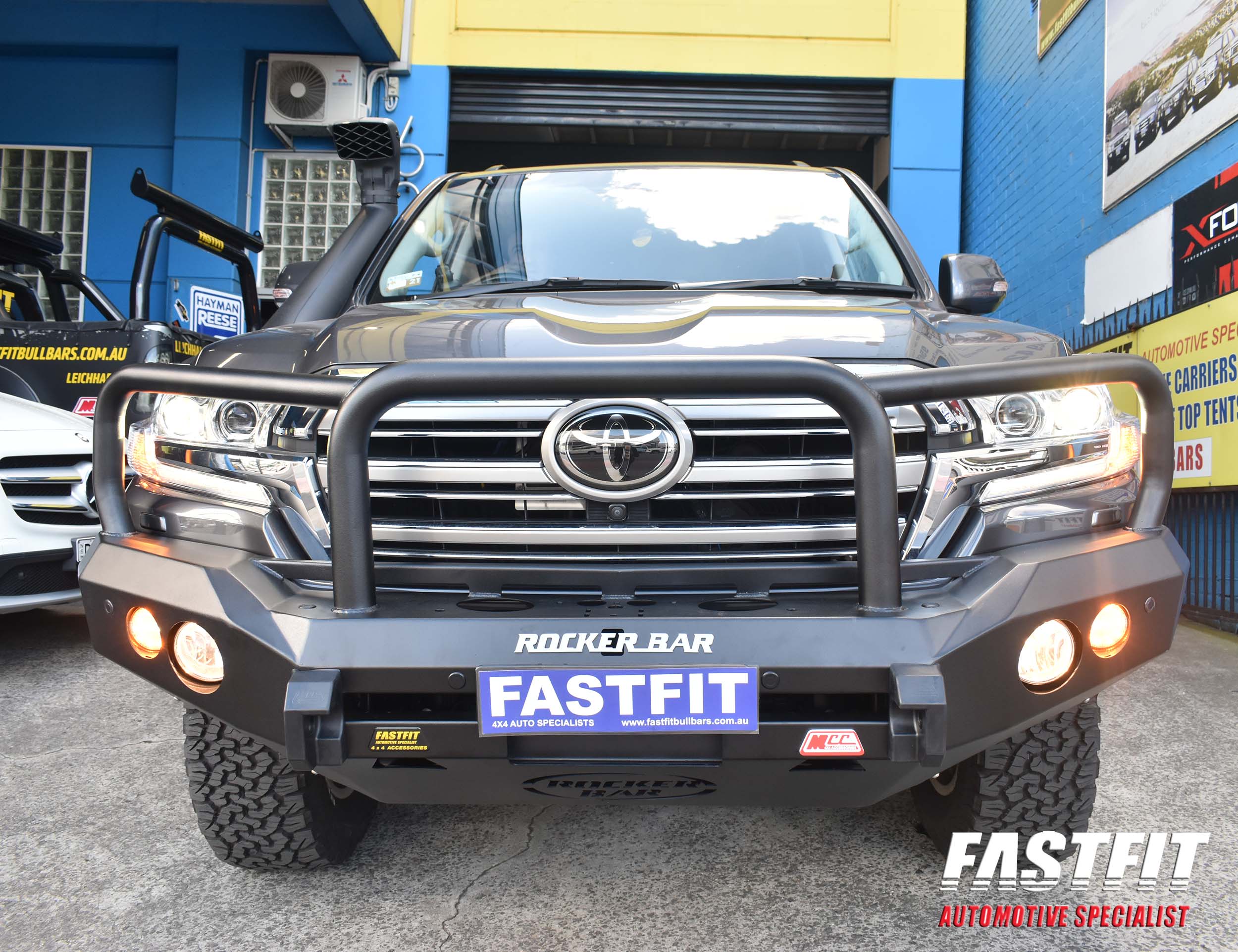 5TOYOTALANDCRUISER200SERIESTRIPLELOOPROCKERBARcopy