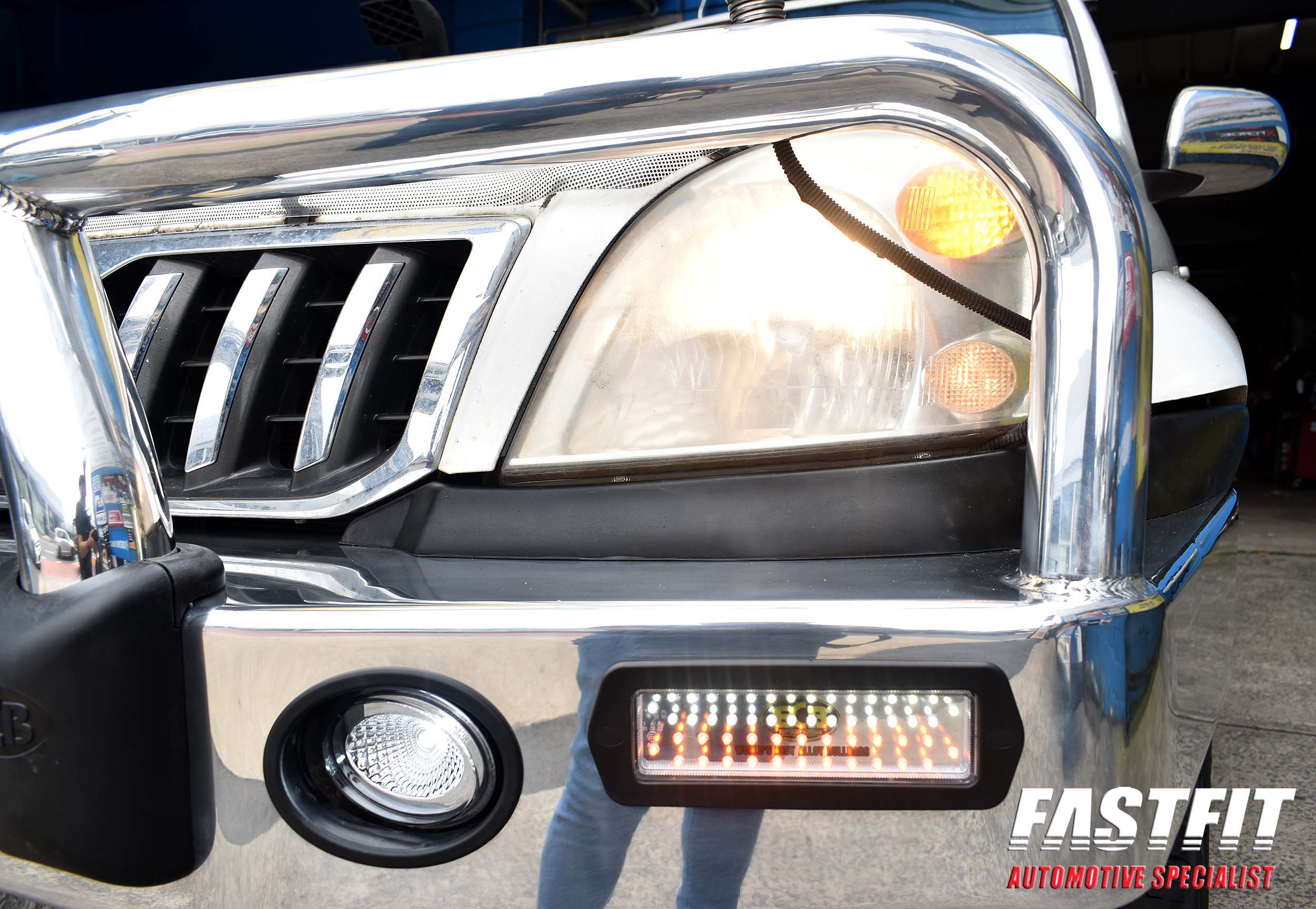 5TOYOTAPRADO120SERIESECBBIGTUBEALLOYPROTECTIONBULLBAR