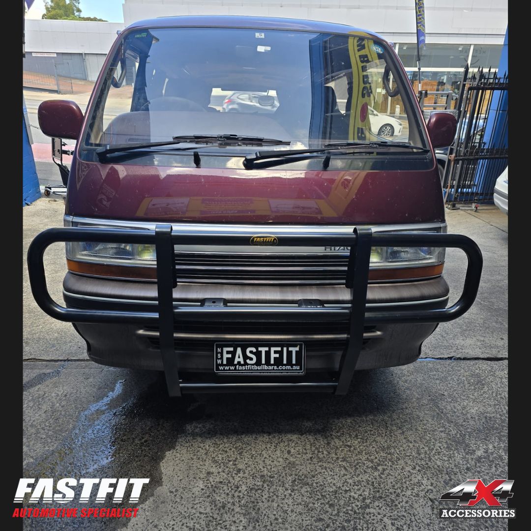 FASTFIT BLACK PROFILE BAR TO SUIT TOYOTA HIACE IMPORT 1996