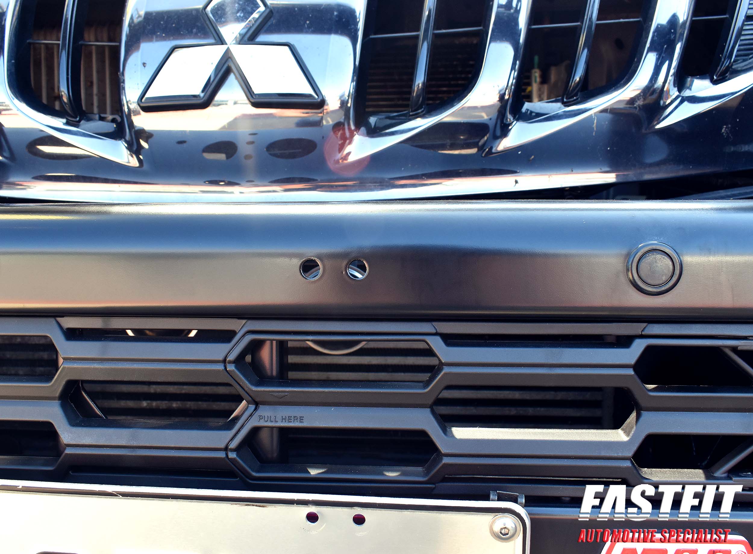 6MITSUBISHIMQTRITONPHOENIXAFRAMEBAR