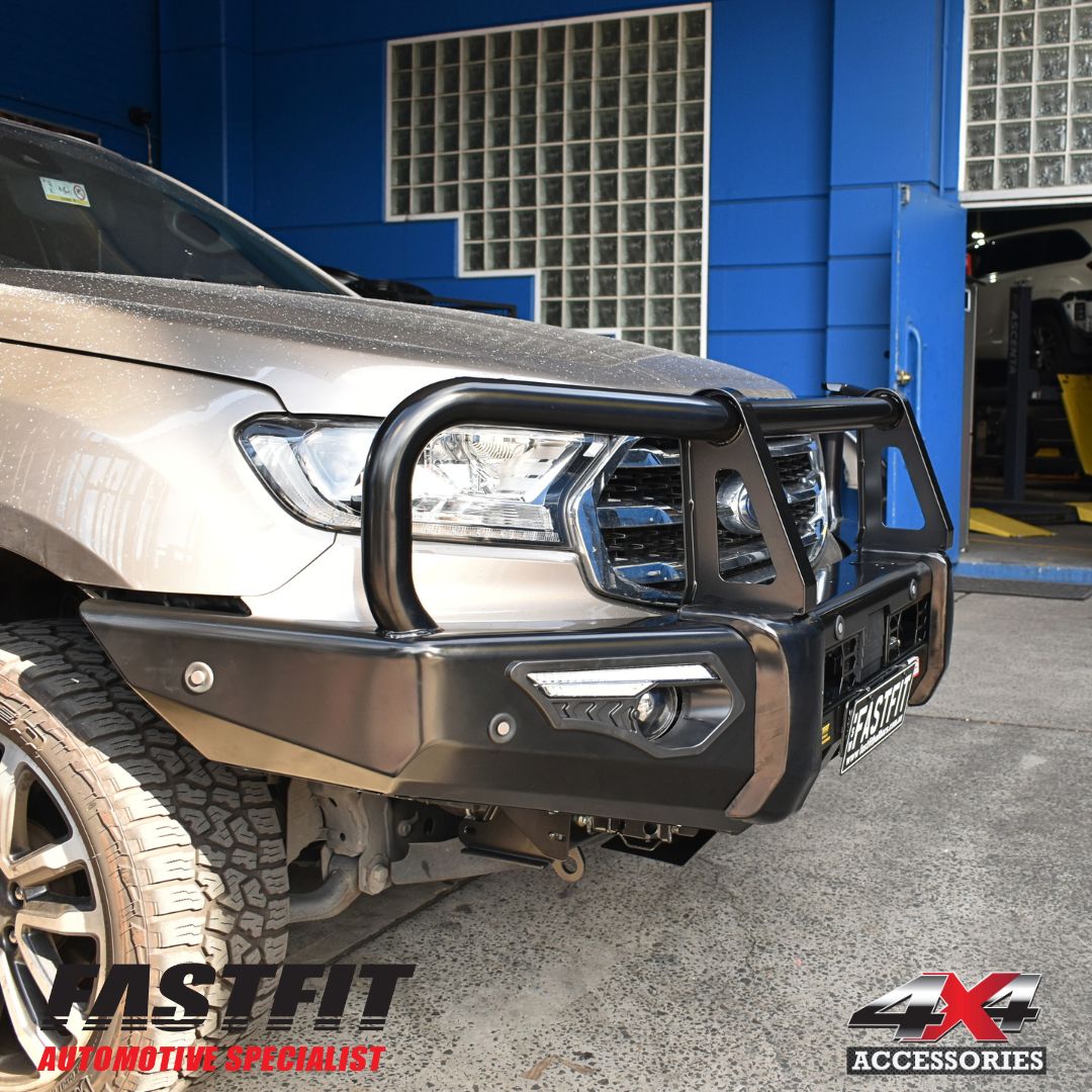 MCC 808-02 PHOENIX BAR A-FRAME BULLBAR TO SUIT FORD EVEREST WITH TECH-PACK & FRONT SENSORS 2019-2022