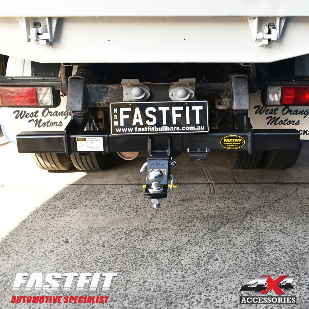 TAG MULTIFIT TRUCK TOWBAR (UNDERMOUNT HITCH) TO SUIT MITSUBISHI FUSO CANTER 515 TIPPER TRUCK