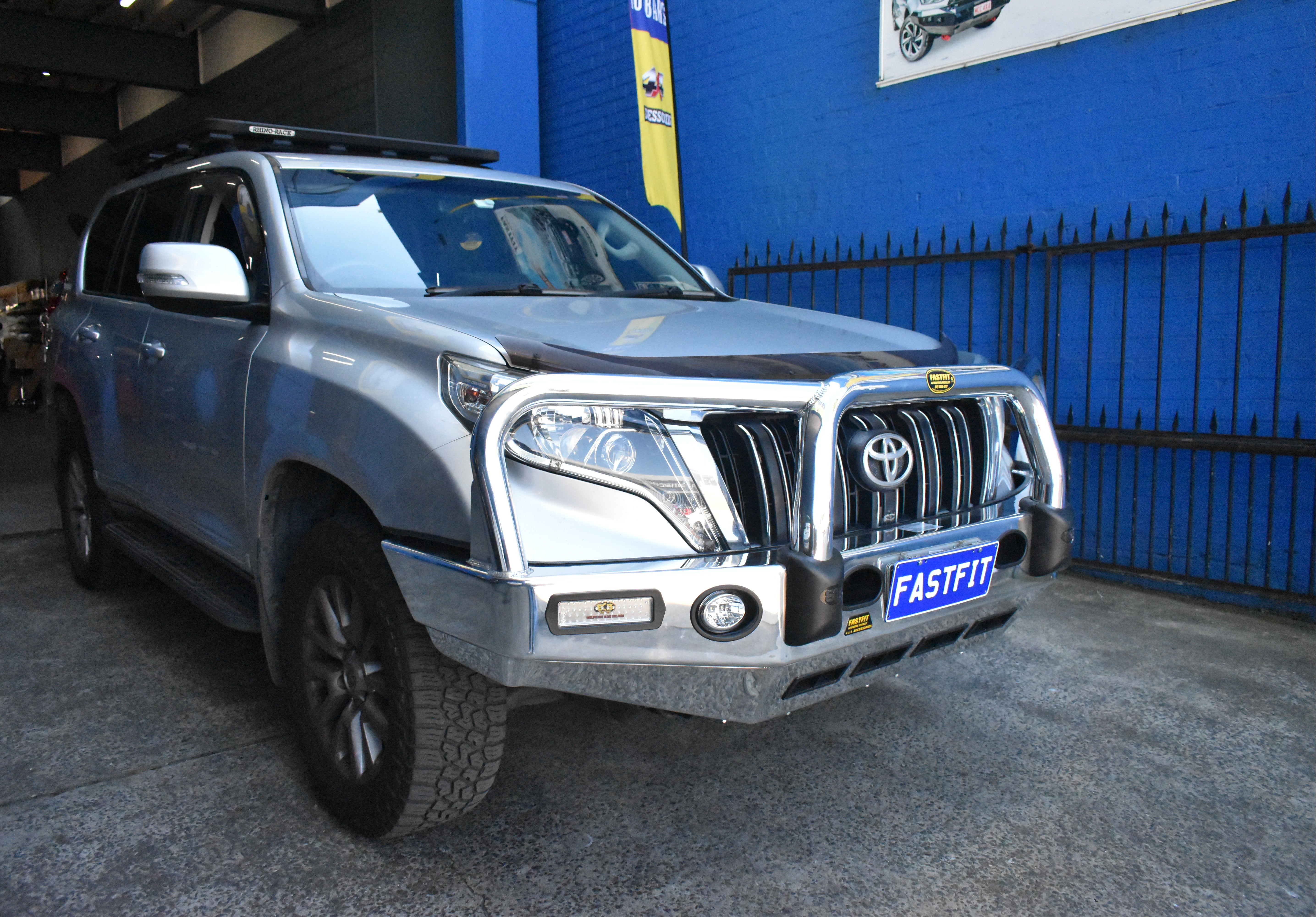 TOYOTA PRADO 150 SERIES 2 Bullbar with Bumper Lights (11/13 to 10/17)