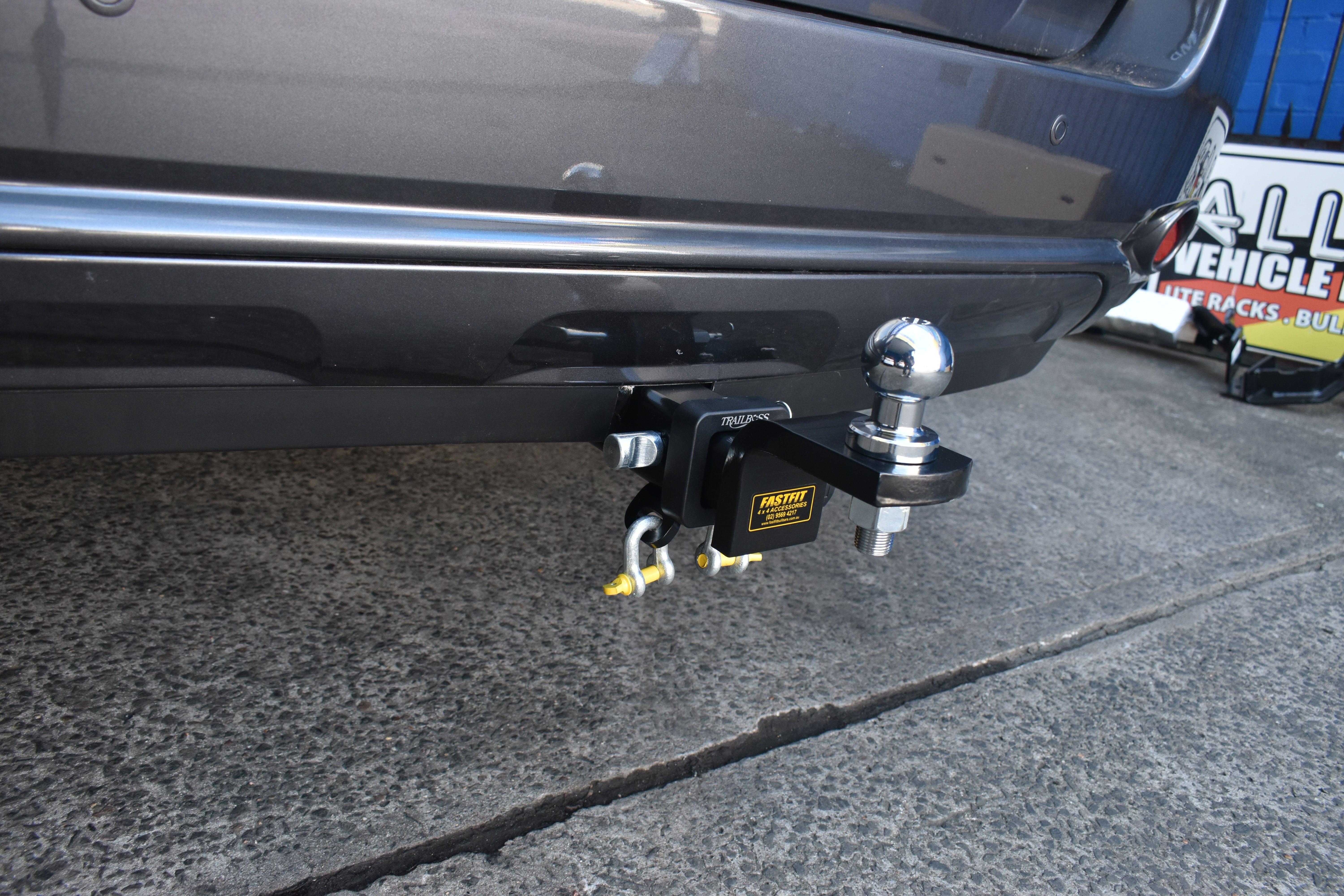 TRAILBOSS Heavy Duty TowBar to suit TOYOTA KLUGER SUV GSU40R/GSU45R 08/2007-02/2014