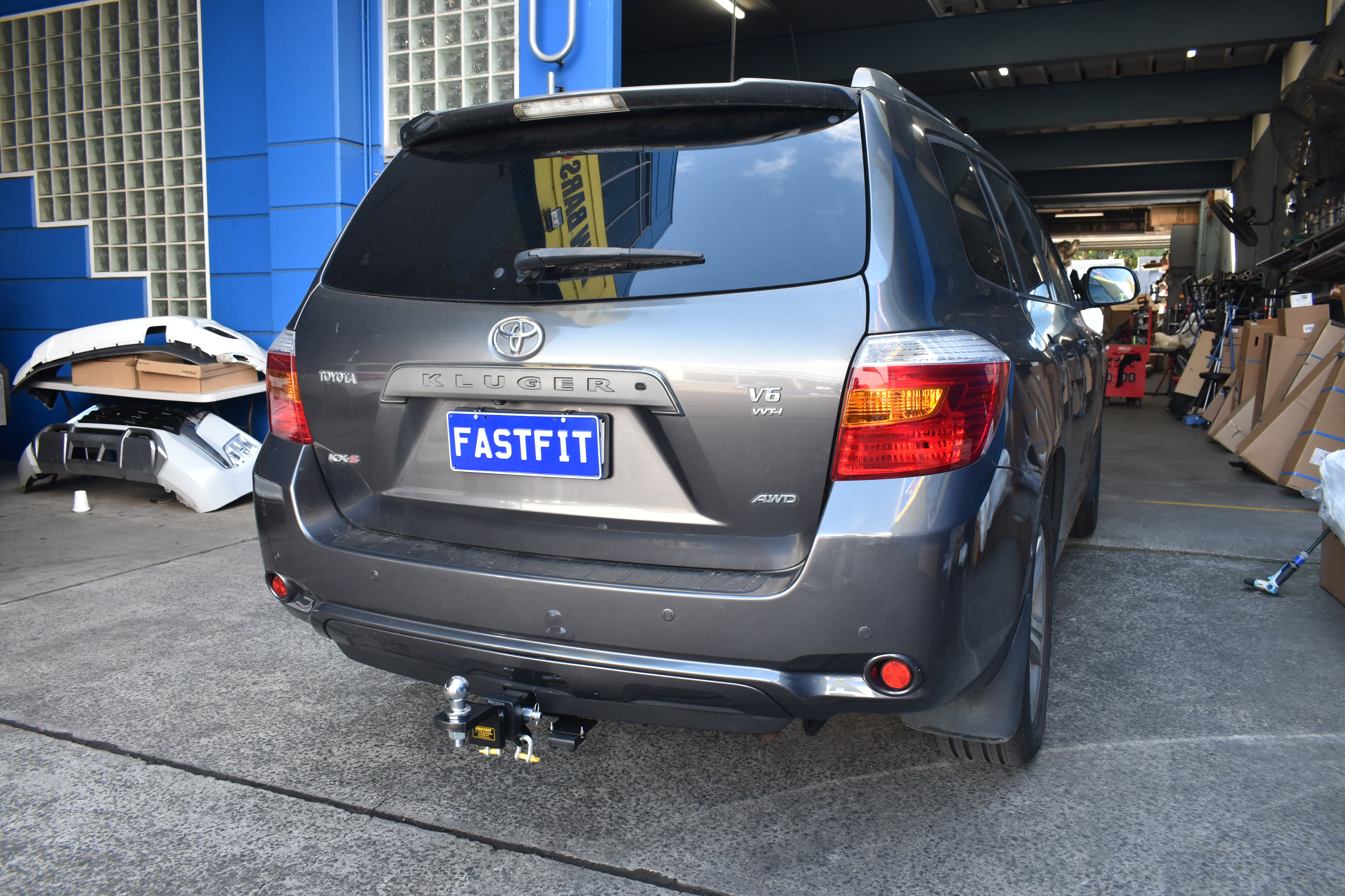 TRAILBOSS Heavy Duty TowBar to suit TOYOTA KLUGER SUV GSU40R/GSU45R 08/2007-02/2014