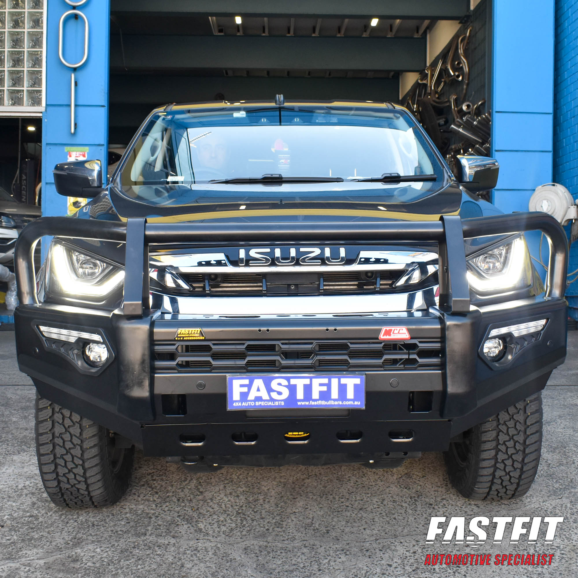 MCC 808-02 Phoenix A-Frame Bullbar to suit ISUZU Dmax facelift 2017-2020