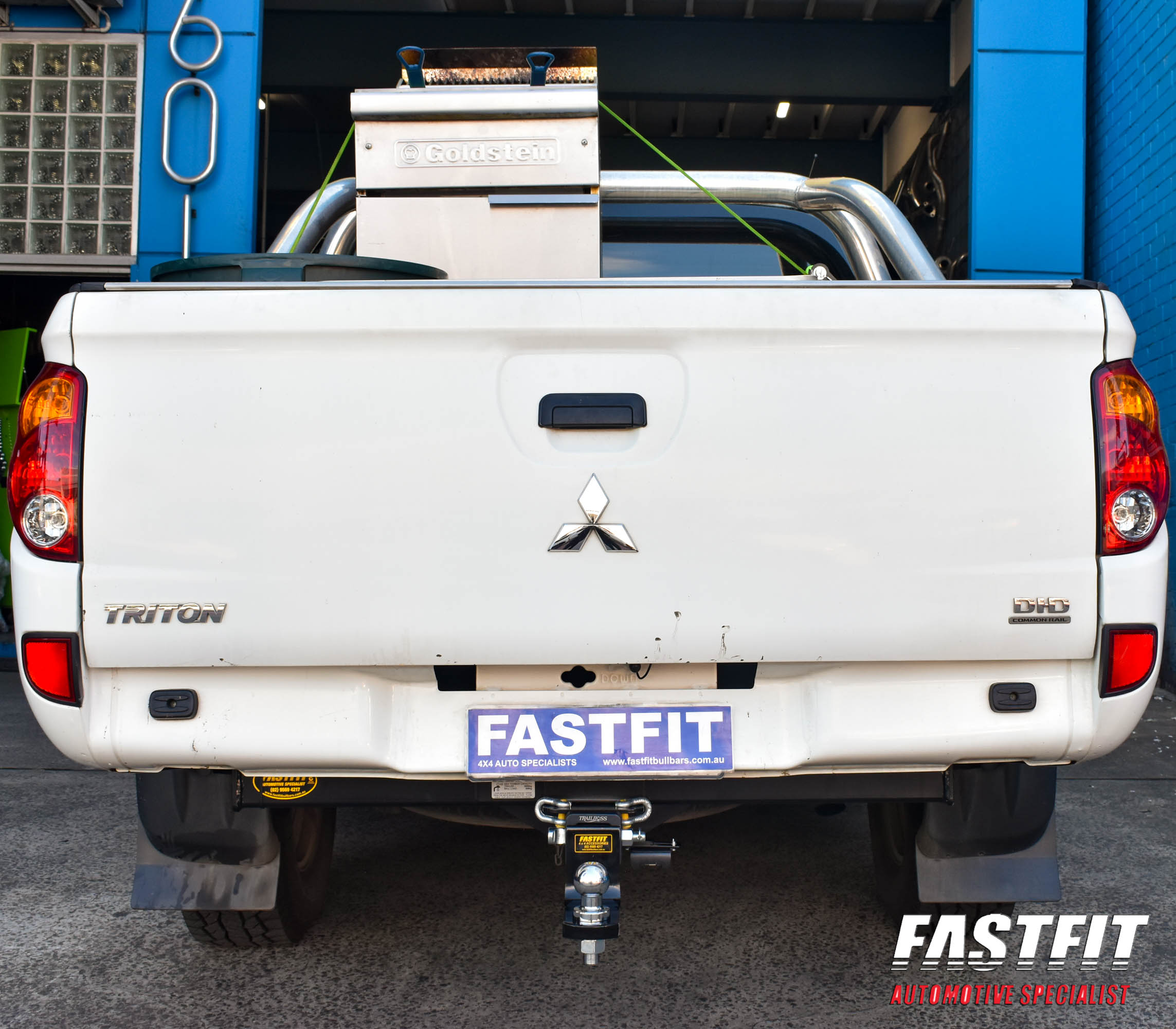 MITSUBISHIMNTRITON2009-ONTRAILBOSSTOWBAR-1