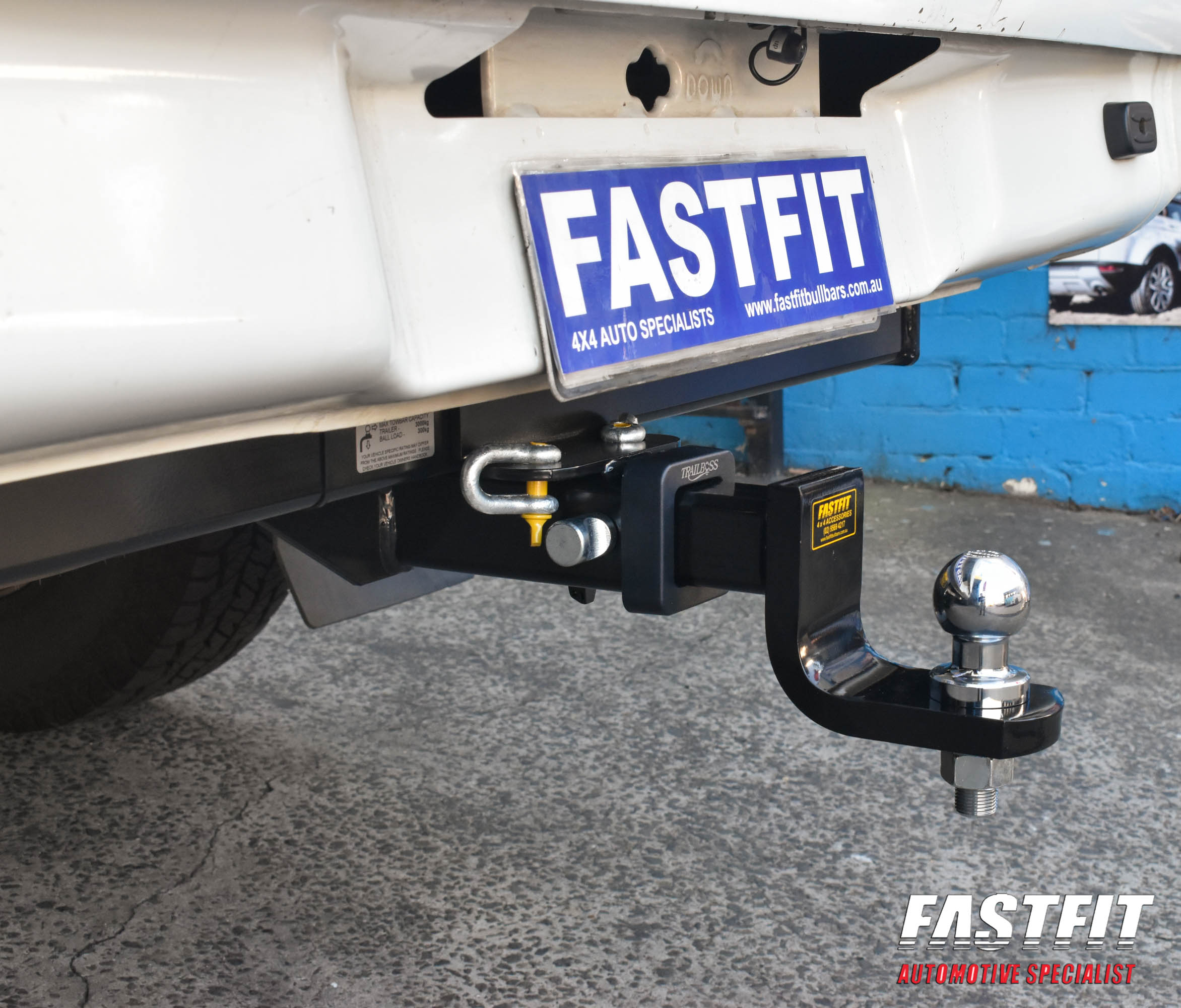 MITSUBISHIMNTRITON2009-ONTRAILBOSSTOWBAR-4