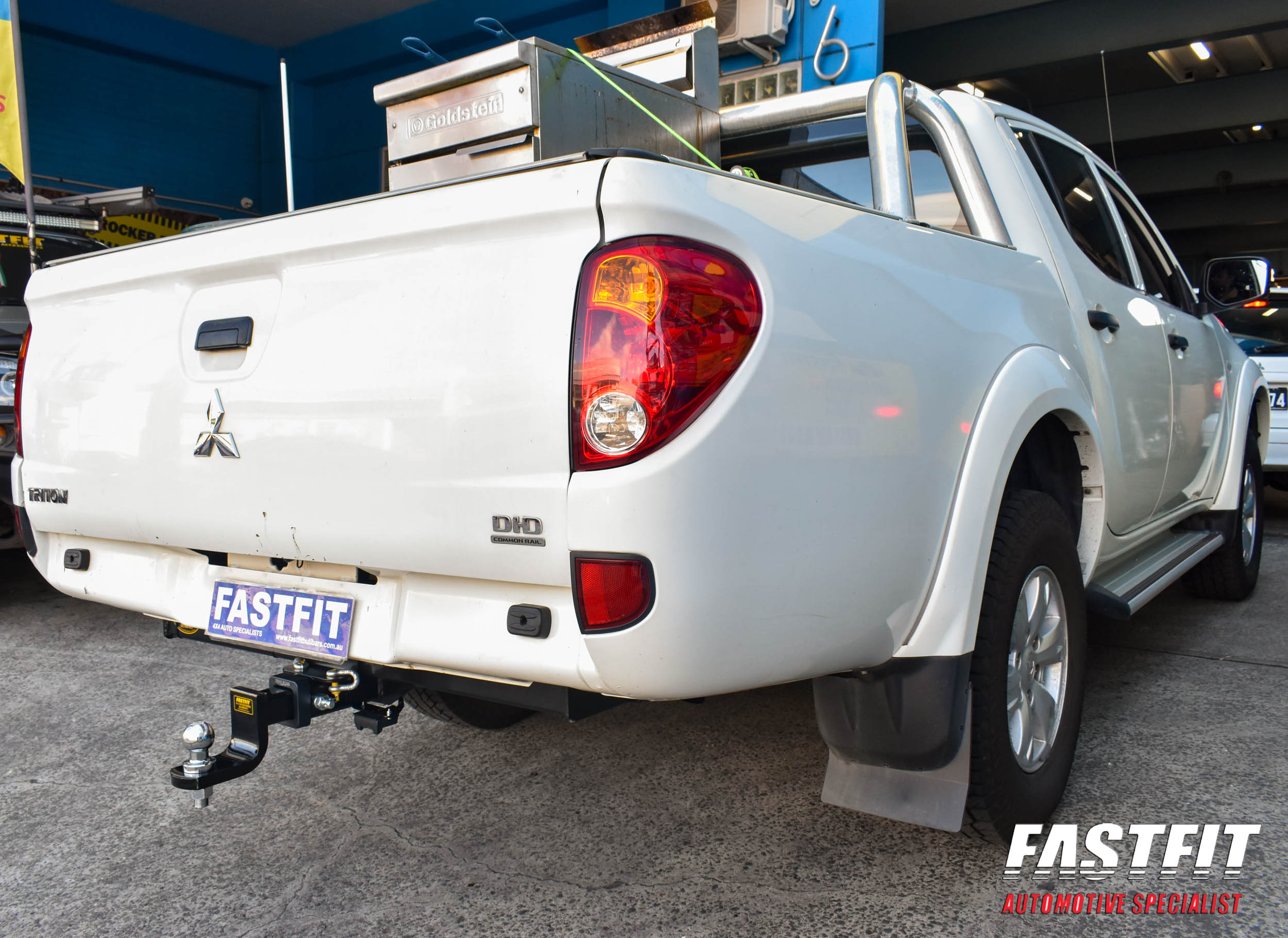 MITSUBISHIMNTRITON2009-ONTRAILBOSSTOWBAR-6