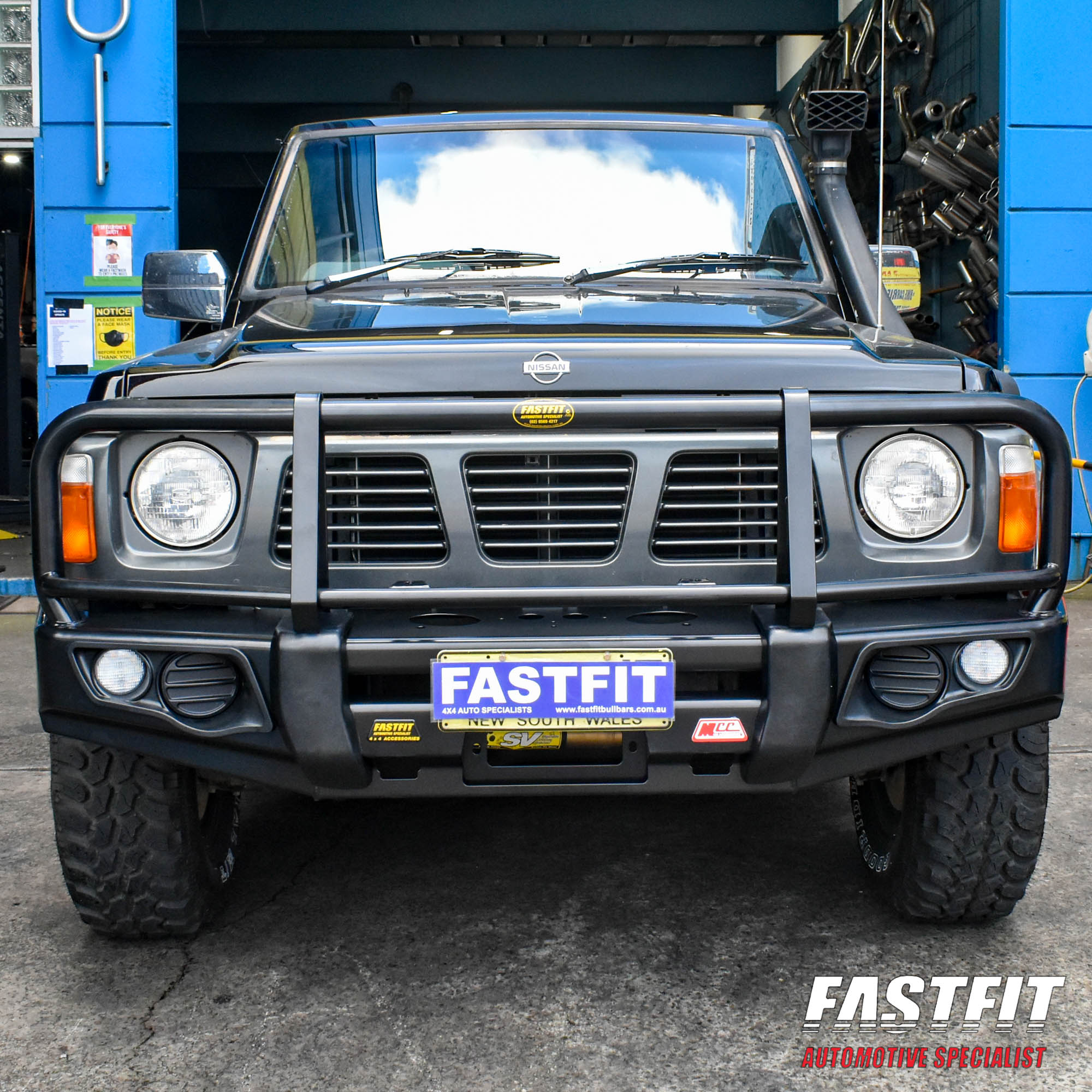 NISSANPATROL1990FALCONBARCLASSIC-1