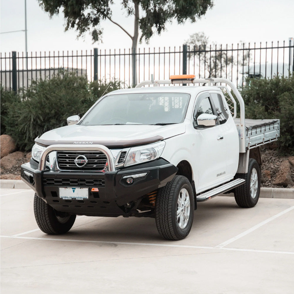 NP300-SIDE-STEPS-CHROME-STEP-1