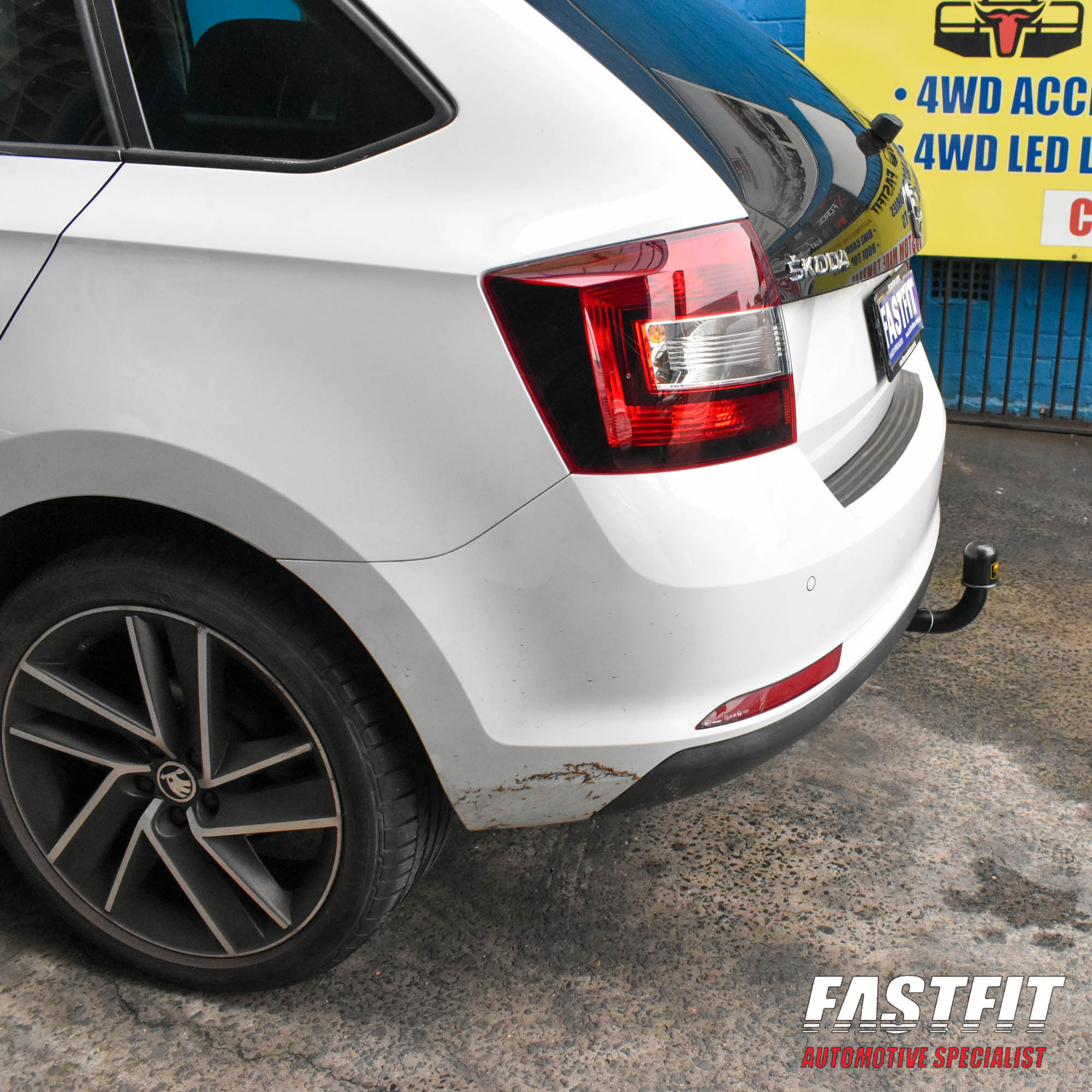 SKODARAPIDEUROPEANTOWBAR-2