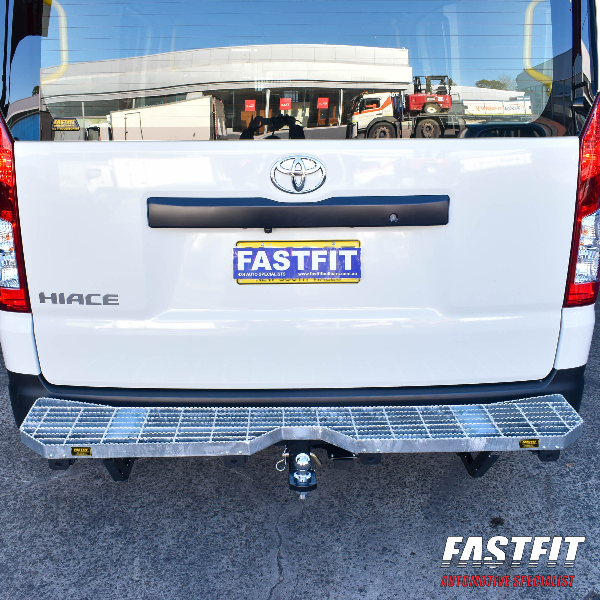 TOYOTAHIACE2019-ONGALSTEP-5