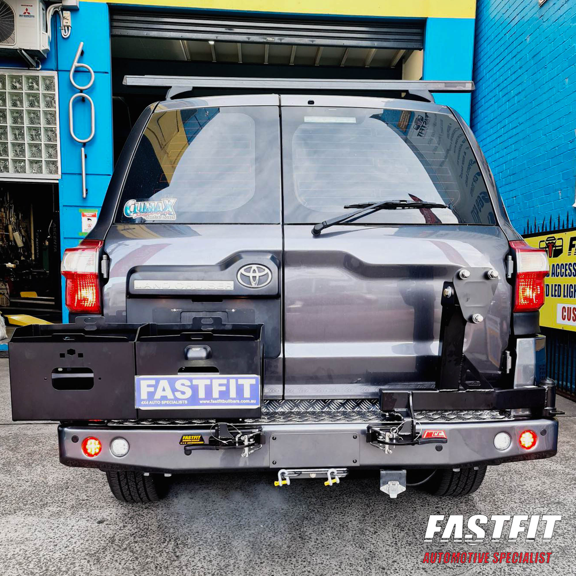 TOYOTALANDCRUISER200SERIES2015REARWHEELCARRIERSINGLEWHEEL_DOUBLEJERRY-1