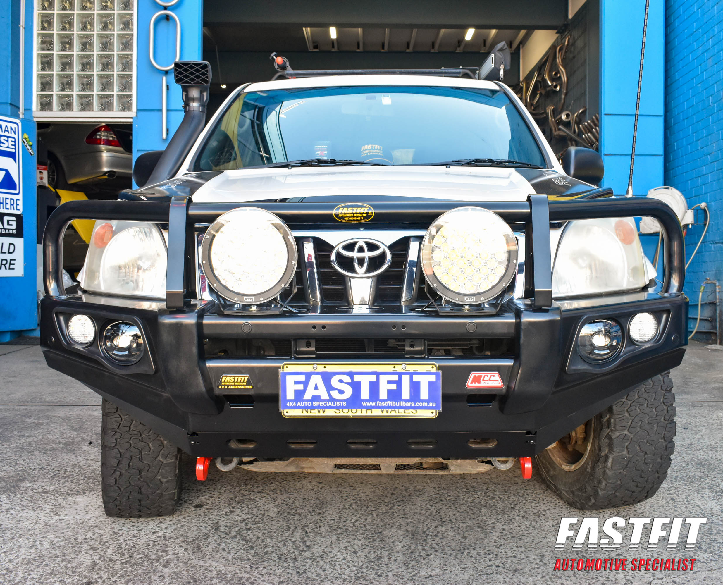 TOYOTAPRADO120SERIESFALCONA-FRAMEBARW-RECOVERYHOOKS-1