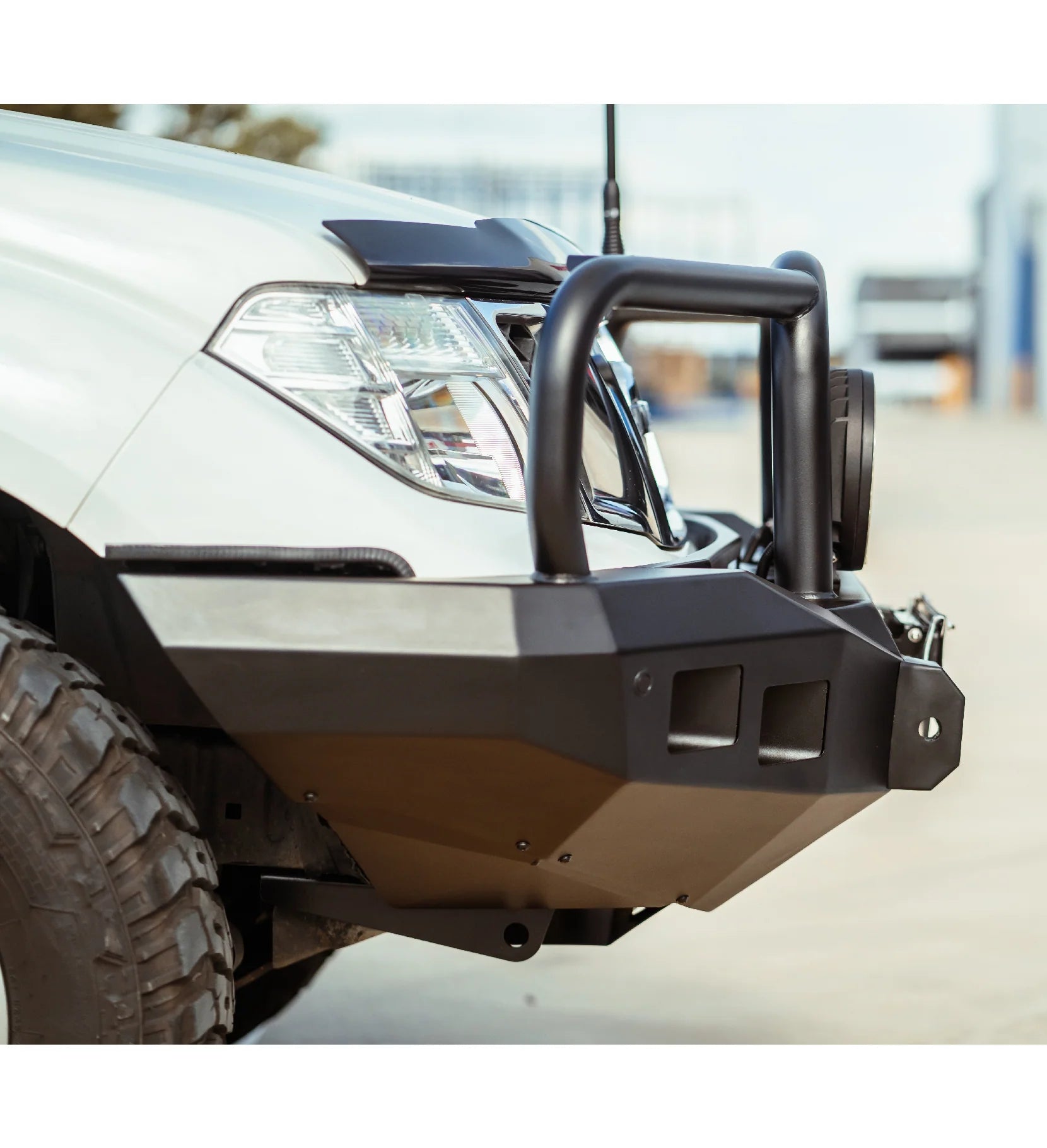 MCC 078-02 Triple Loop Rocker Bull Bars to Suit Nissan Navara D40 2011-2015