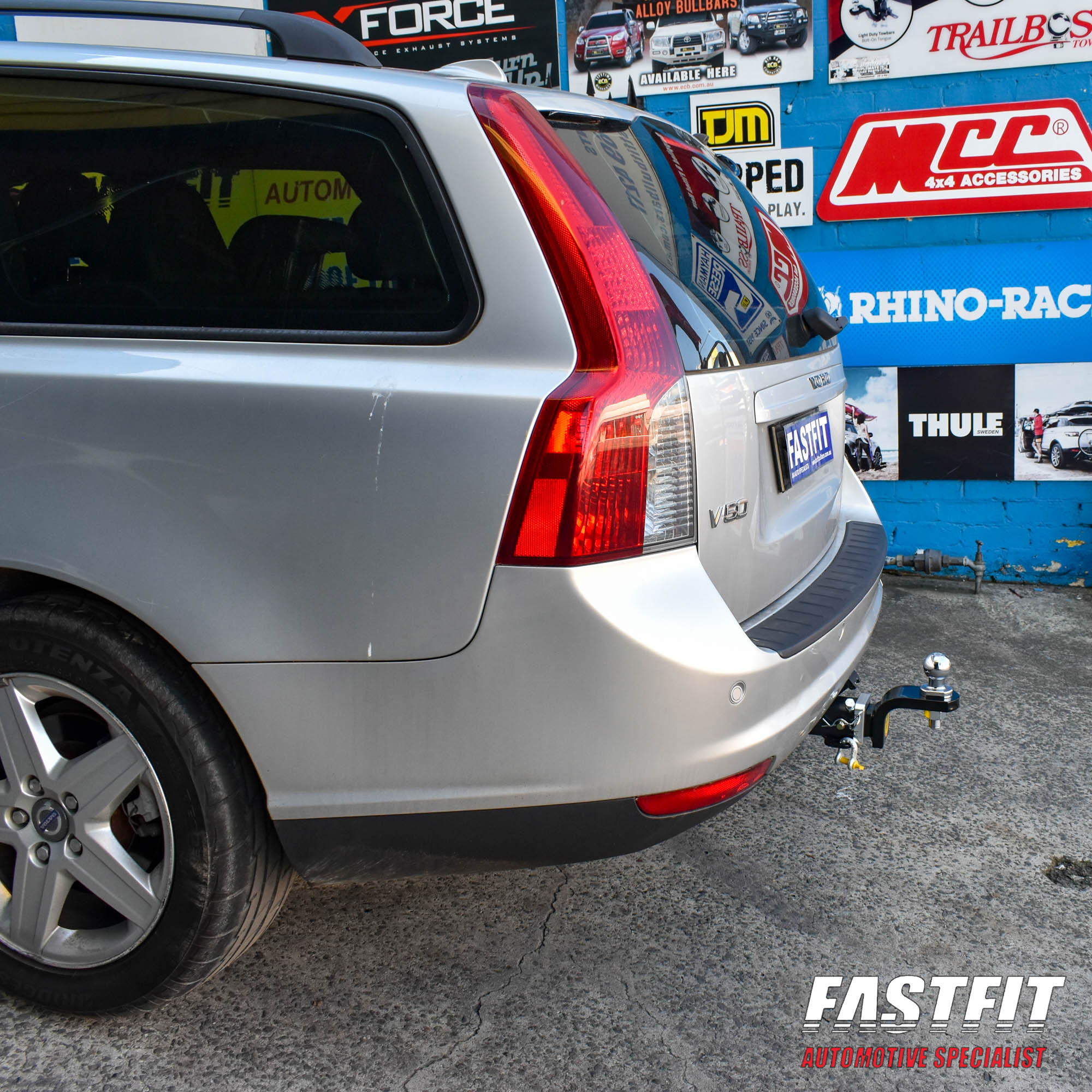 VOLVOV50HAYMANREESETOWBAR-4