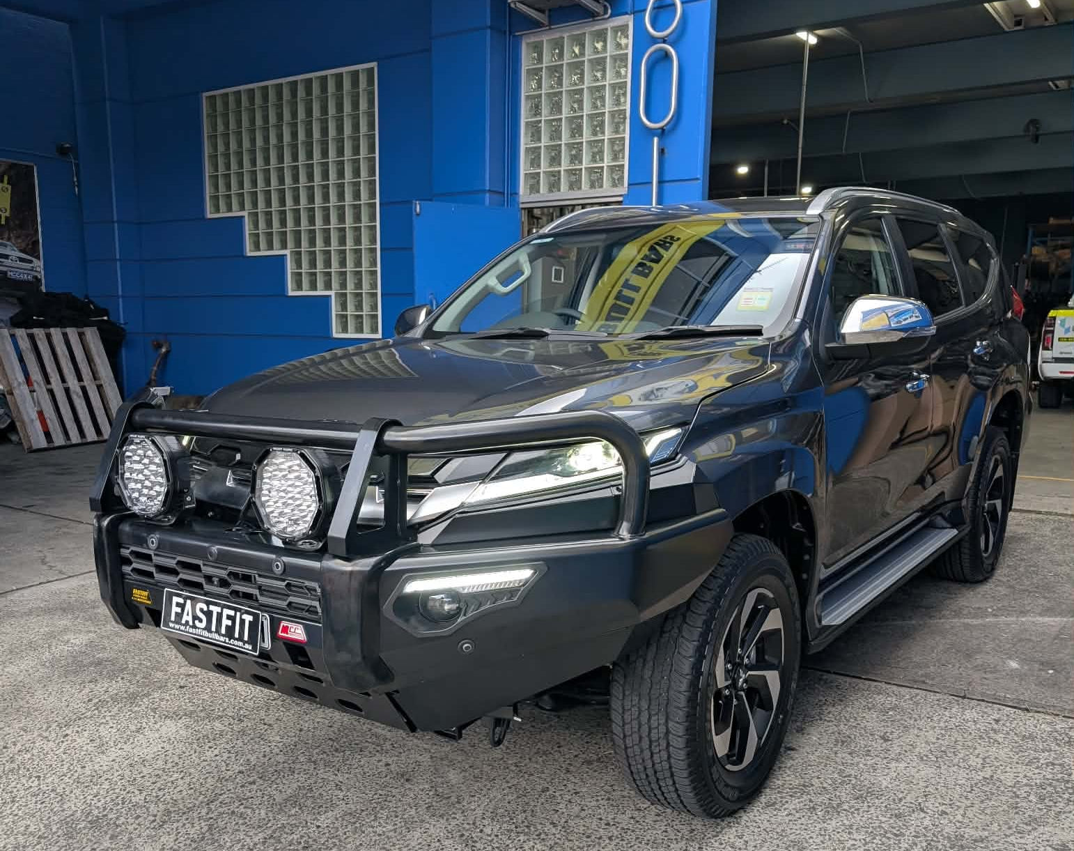 Pajero Sport QF QG 2020-On 808-02 Phoenix Bull Bar A-FRAME Package