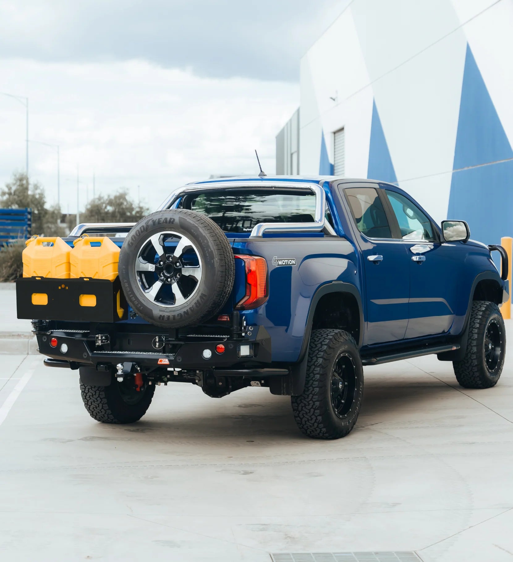 MCC 022-02 Rear Wheel Carrier Double Jerry Can Holder Package Volkswagen Amarok 2023-On