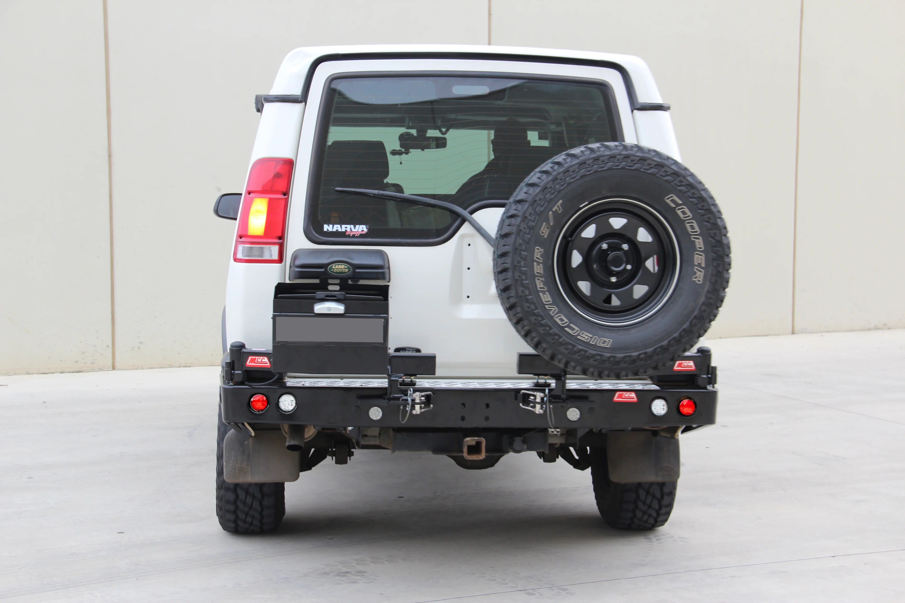 MCC 022-02 Rear Wheel Carrier Single Jerry Can Holder Package to suit LandRover Discovery 2 1999-2004