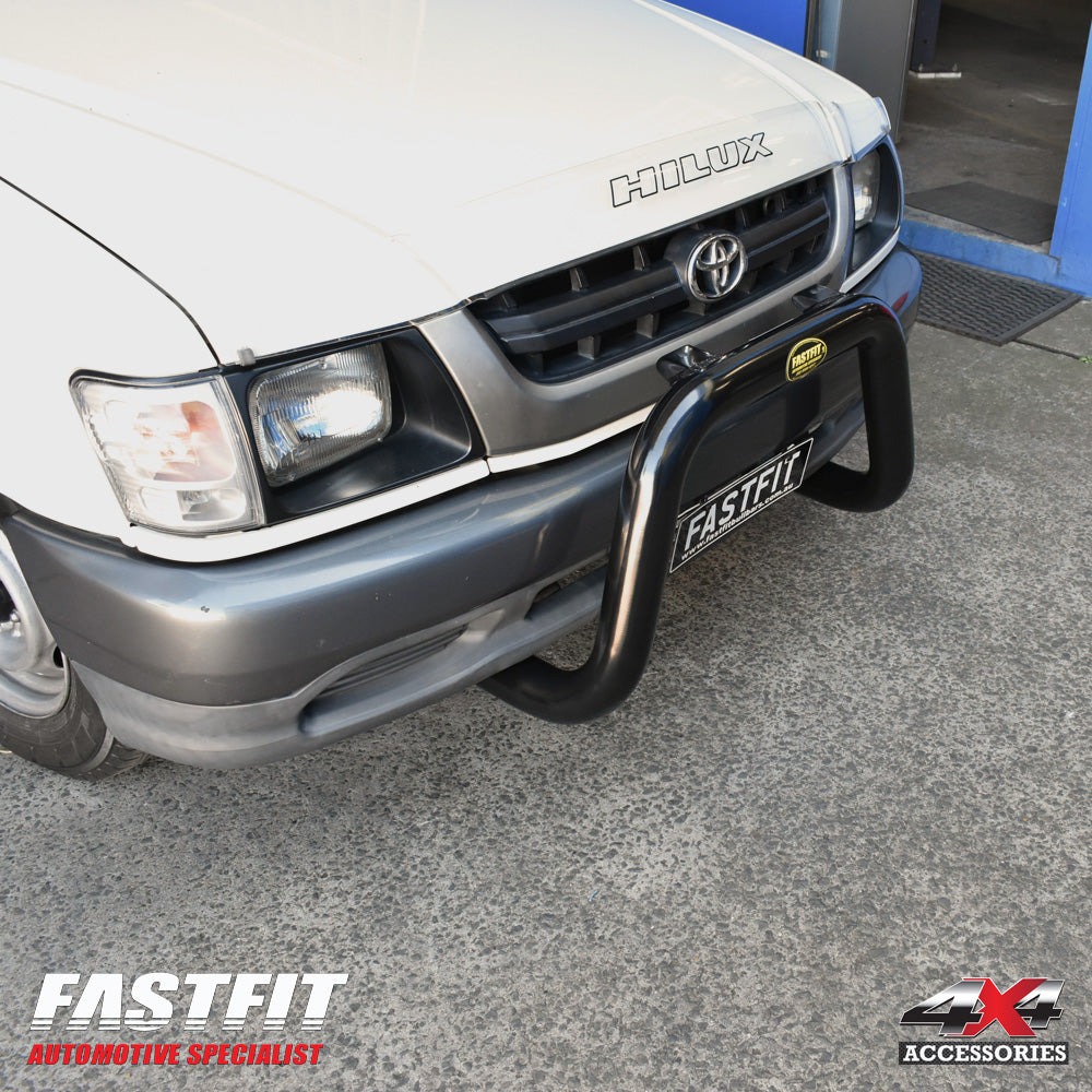 hilux-1997-2005-allbars-nudgebar-2