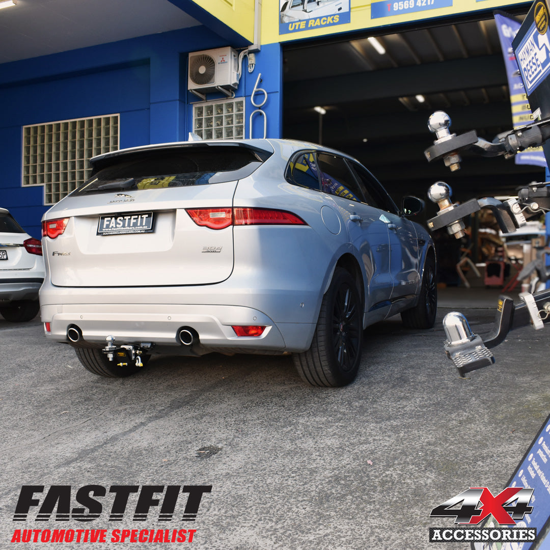 jaguar-f-pace-hr-towbar-3