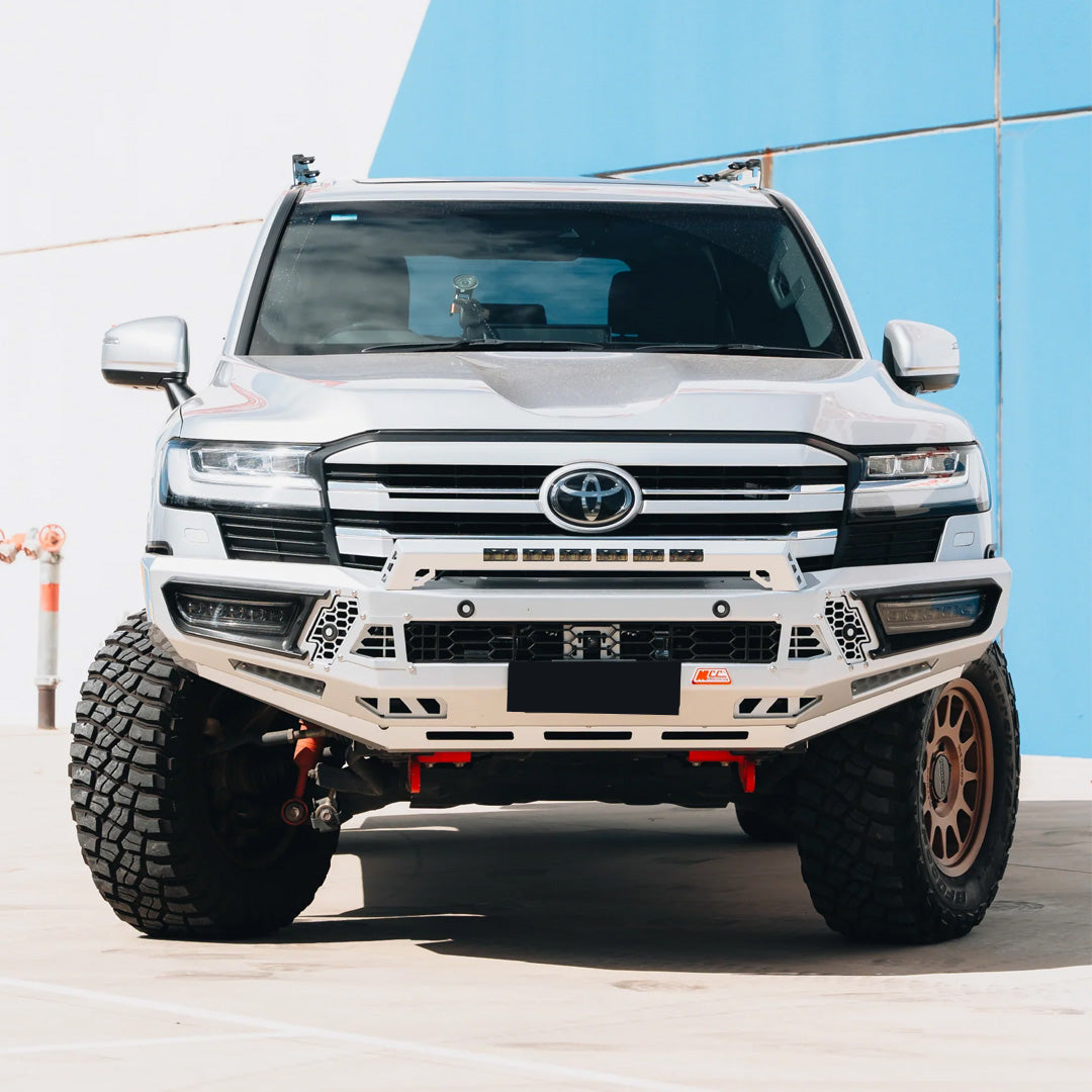 landcruiser-300s-mcc-pegasus-2