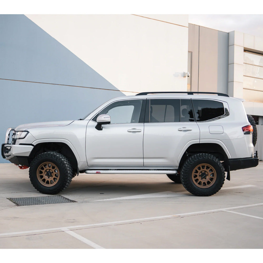 landcruiser-300s-sidestep-chrome