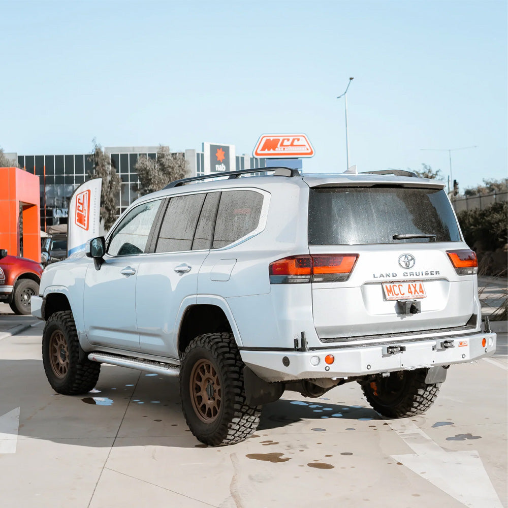landcruiser-300s-wheel-carrier-bar-only