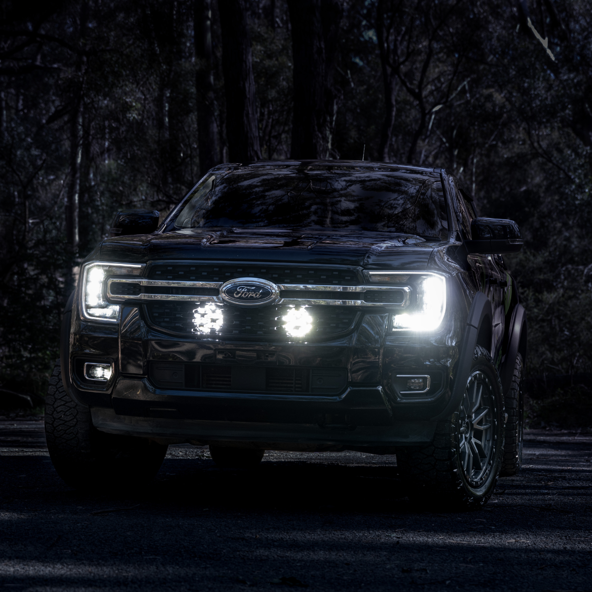 Ford Ranger & Everest (MY22+) Behind Grille Light Kit