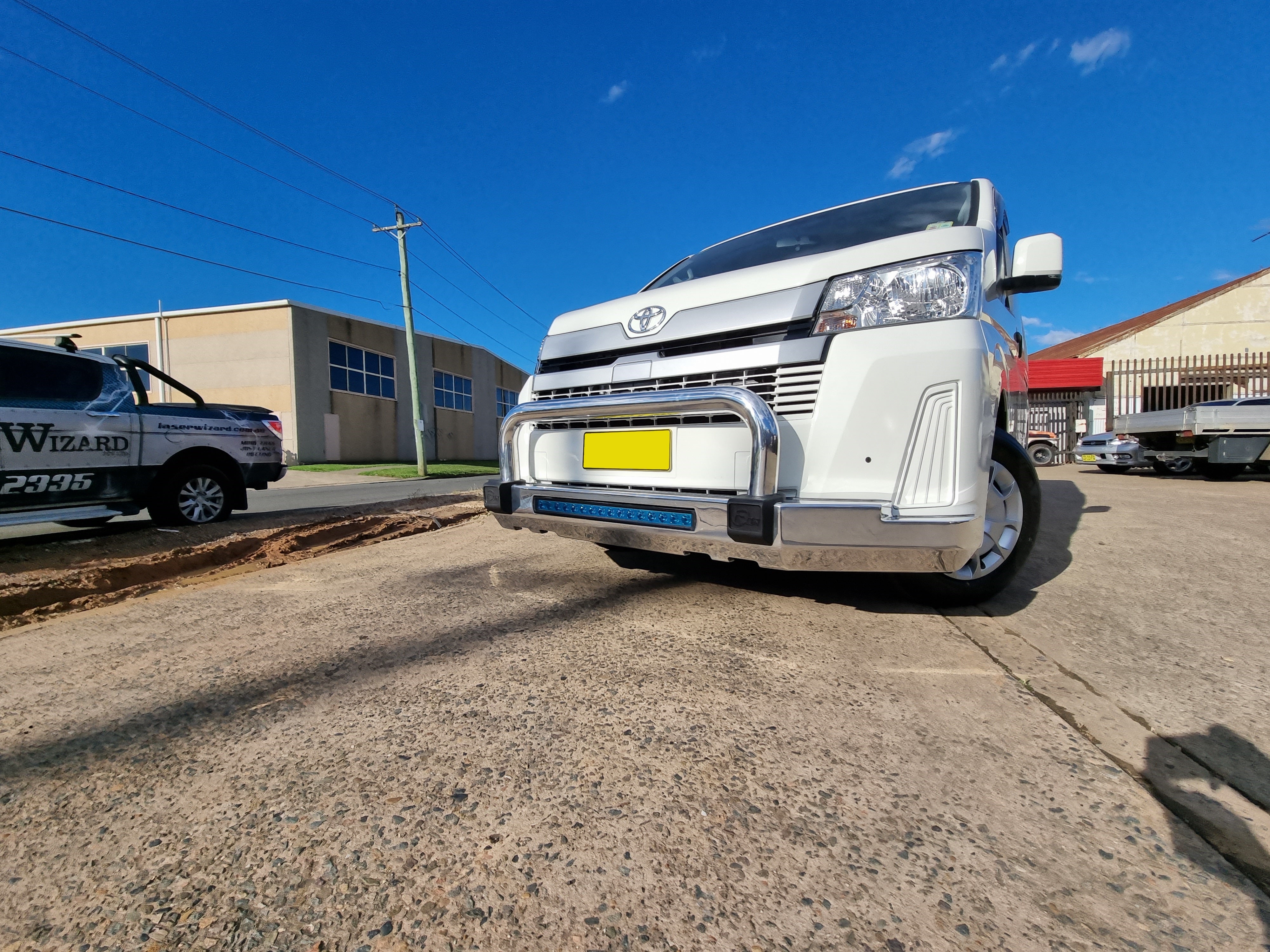 T10 Nudge Bar – Suitable for Toyota Hiace LWB/SLWB/Commuter – 2019 on.