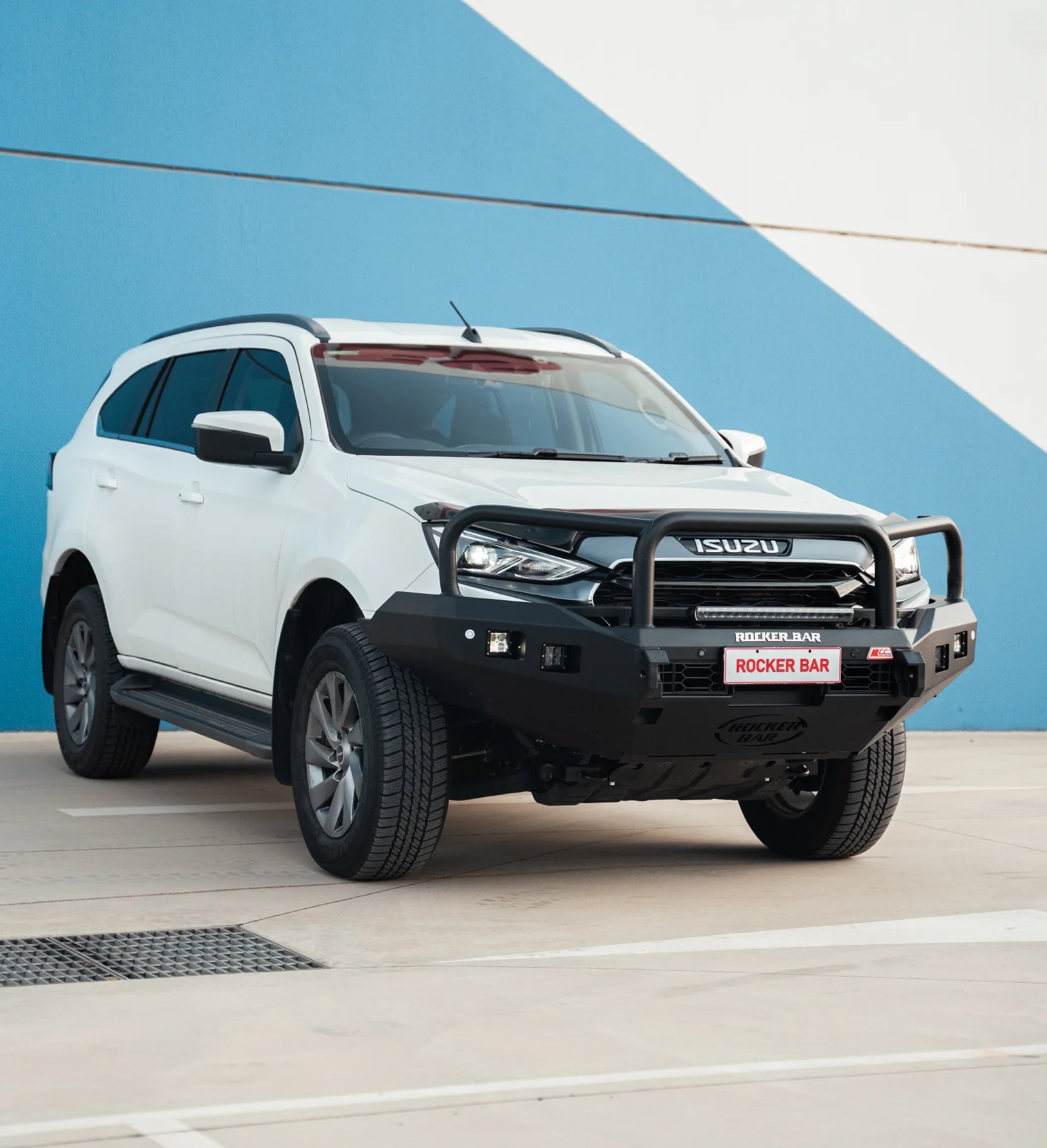 MCC 078-02SQ ROCKER Bull Bars TRIPLE LOOPS PACKAGE TO SUIT ISUZU MUX GEN 3 2020-ON