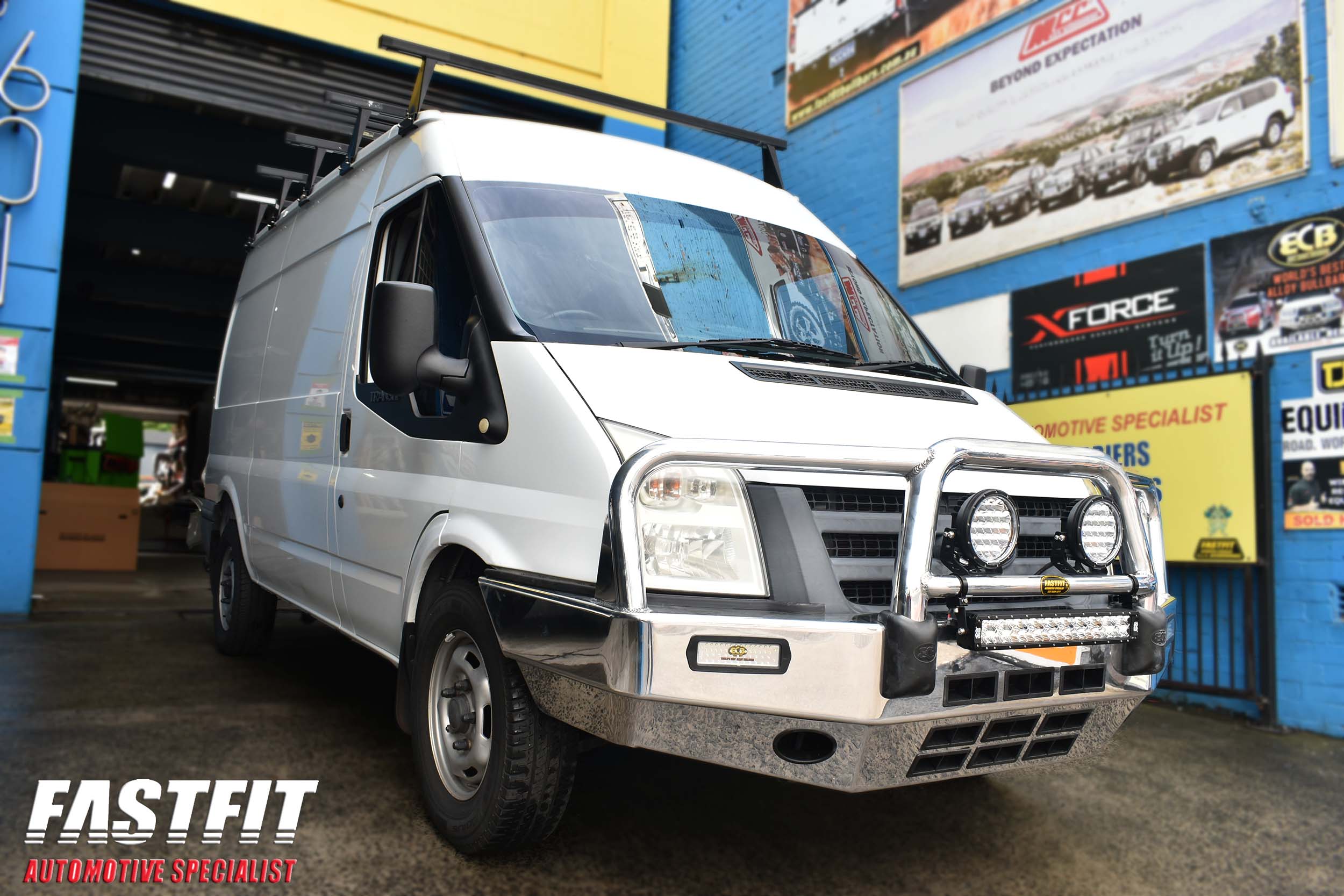 2FORDTRANSITECBBIGTUBEBULLBAR