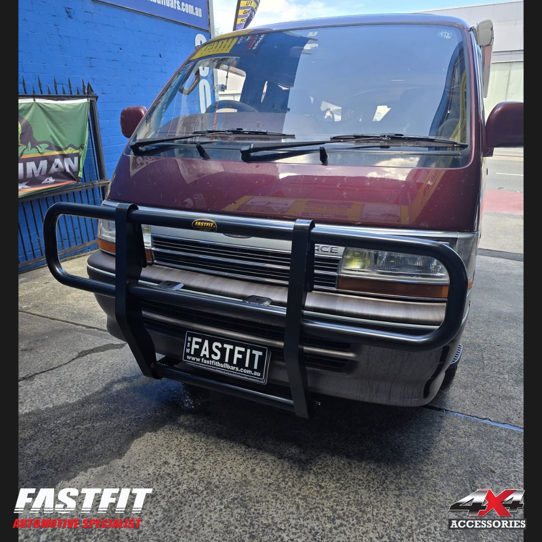 FASTFIT BLACK PROFILE BAR TO SUIT TOYOTA HIACE IMPORT 1996
