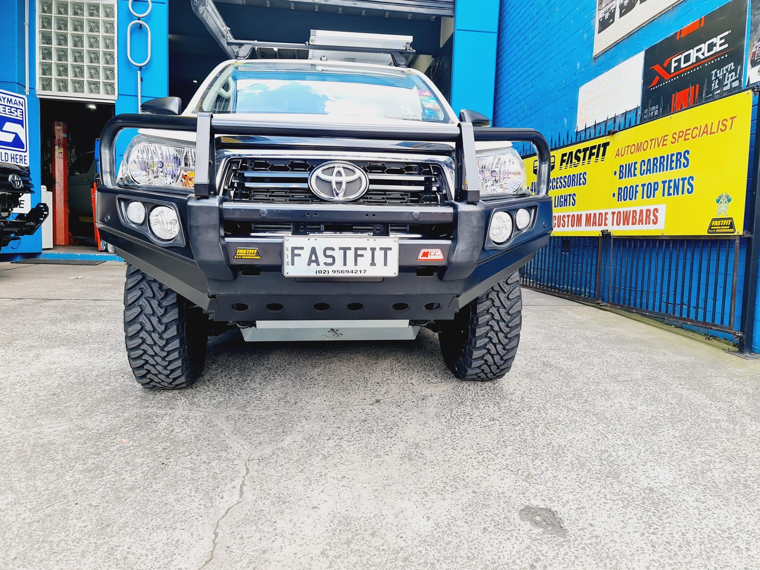 BULLBAR OFF ROAD PACKAGE TO SUIT ON TOYOTA HILUX 2016-2020